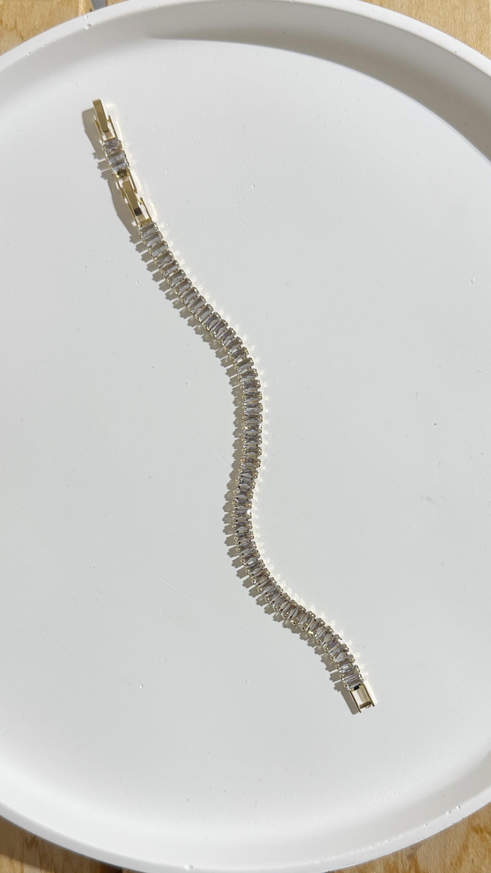 Maya Su Yolu Gold Taşlı Bileklik