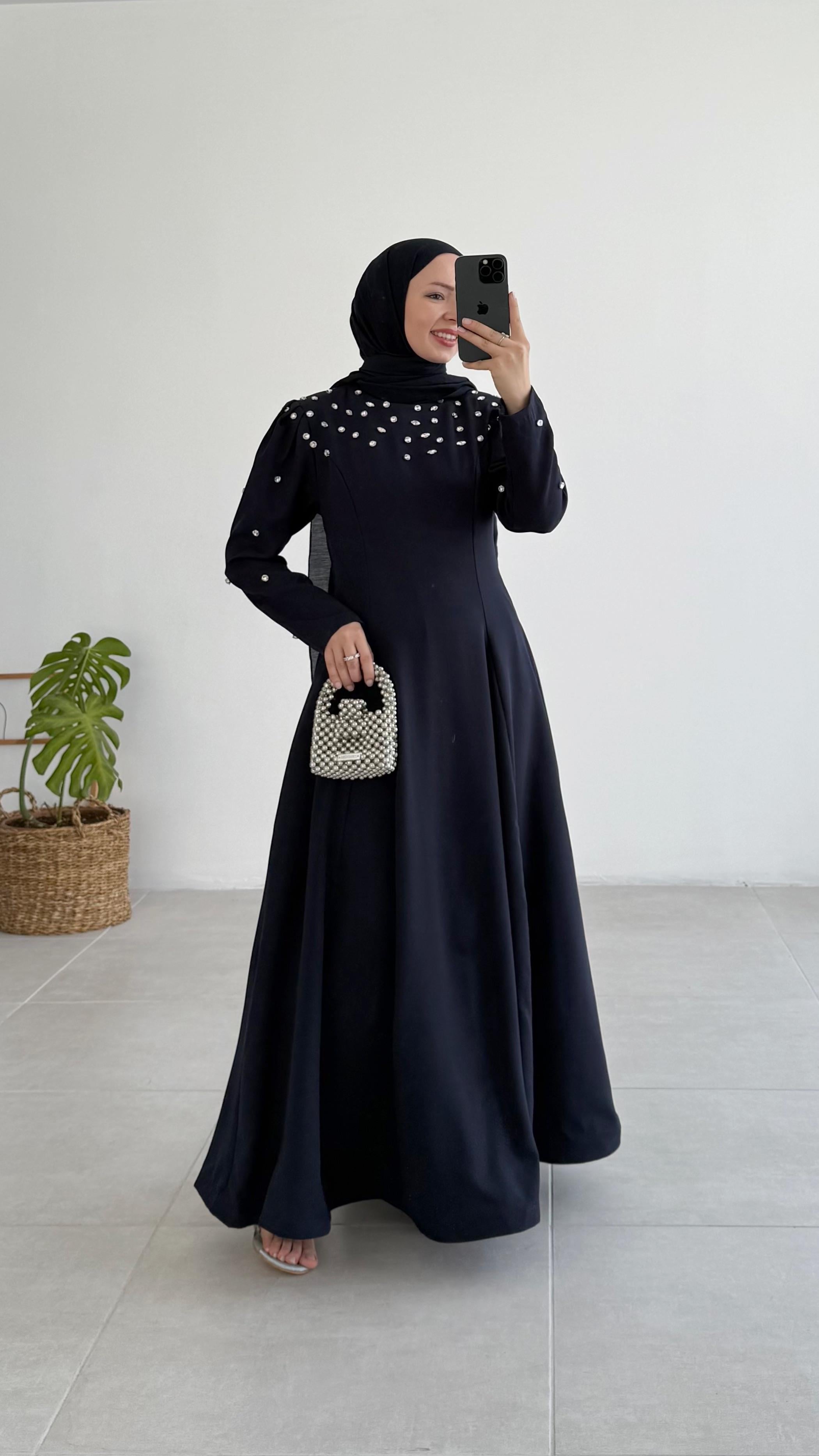 Mila Lacivert Abiye Elbise 