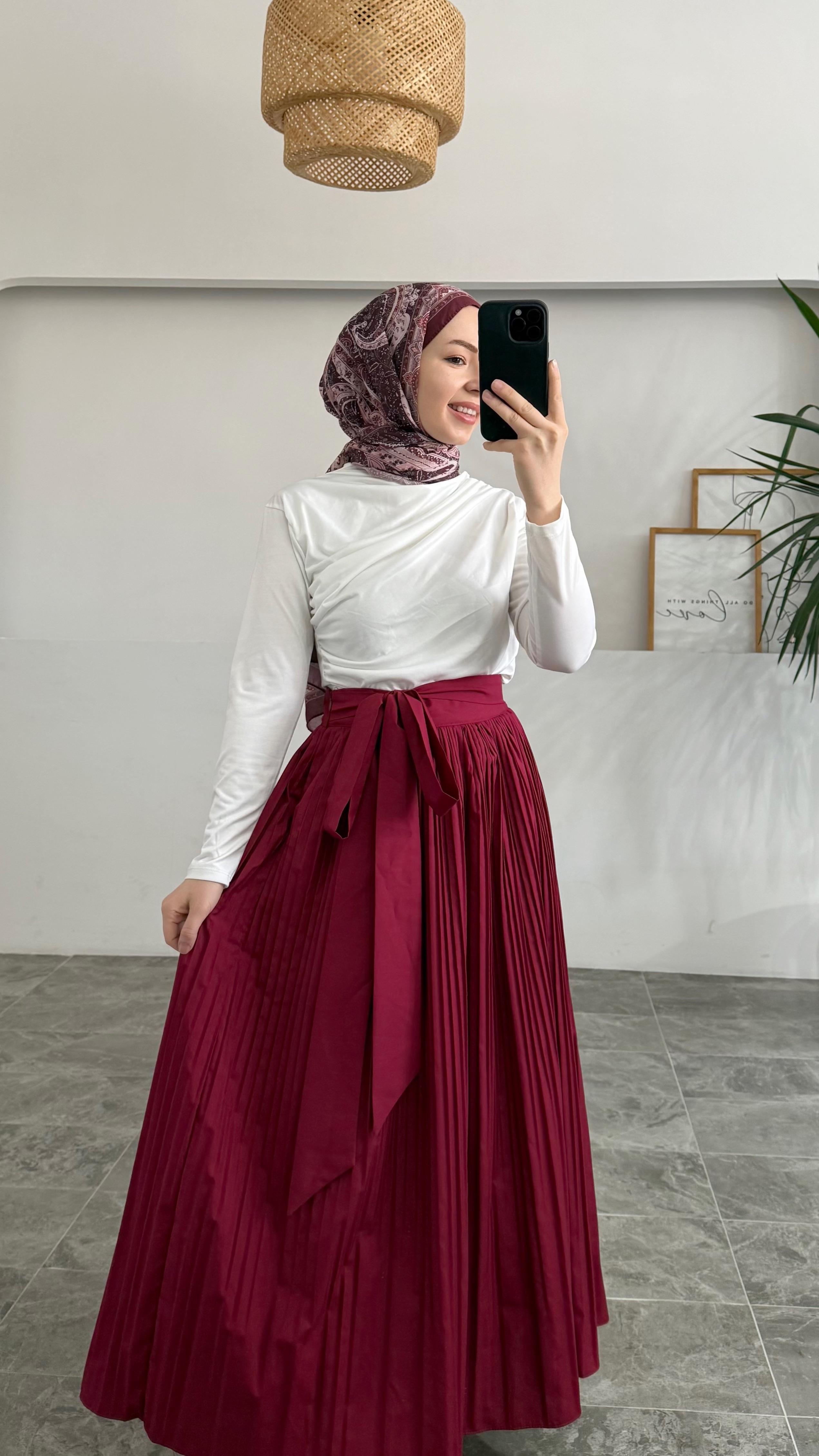 Neyer Kırık Piliseli Poplin Bordo Etek 