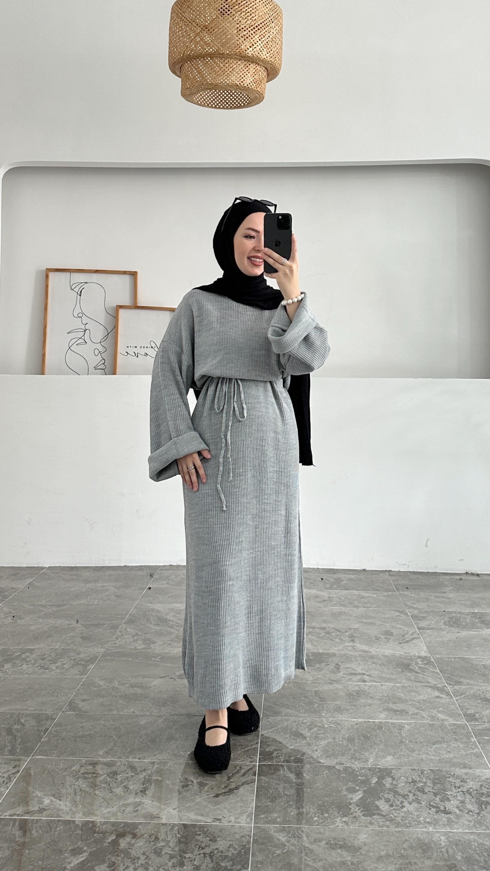 Pella Gri Fitilli Triko Elbise