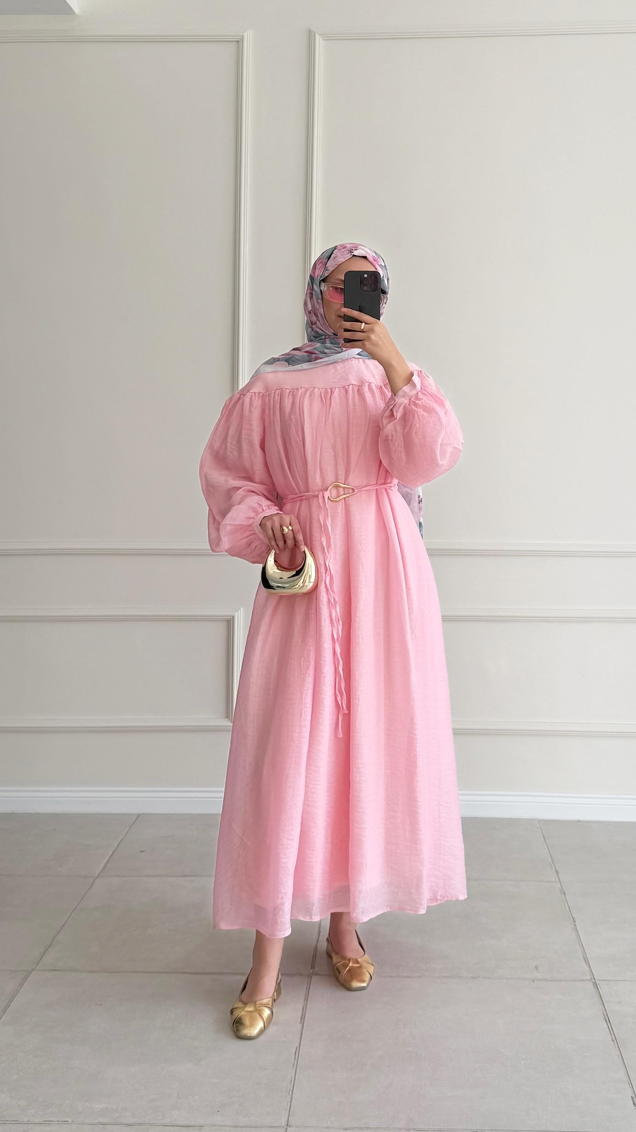 Pena Gold Kemerli Şifon Pembe Elbise  