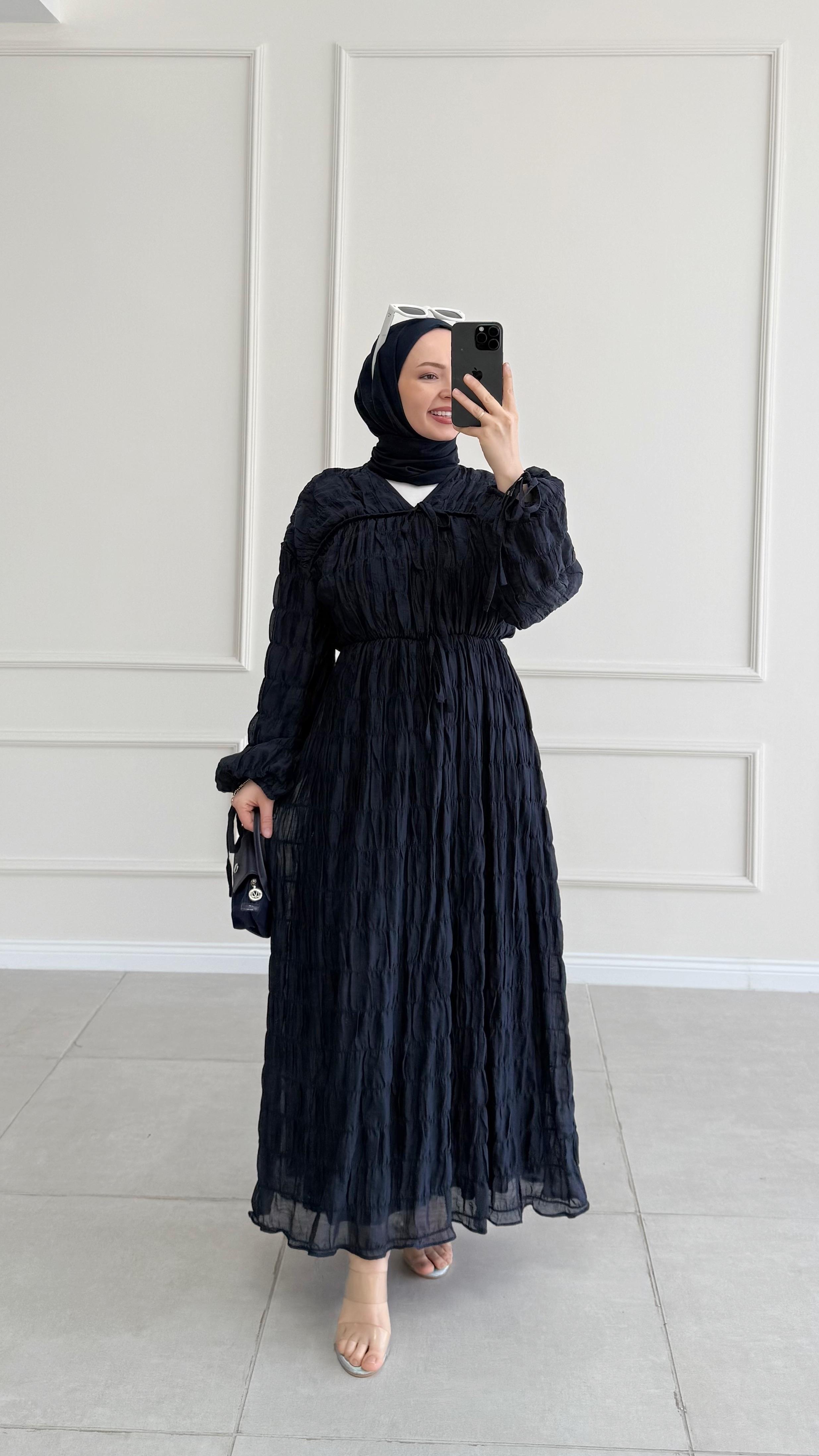 Perana Bağcıklı Lacivert Elbise 