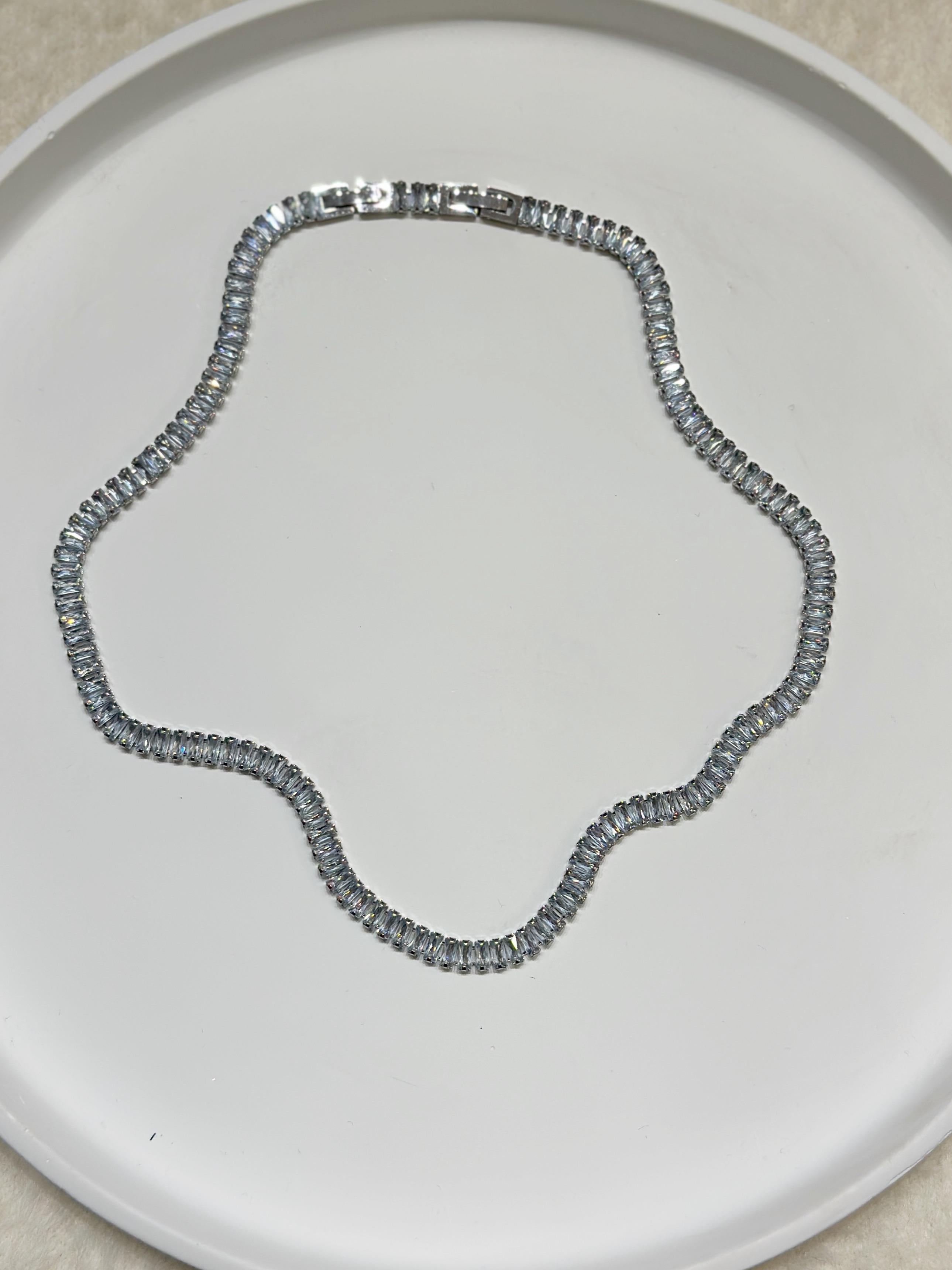 Poppy Su Yolu Gümüş Kolye