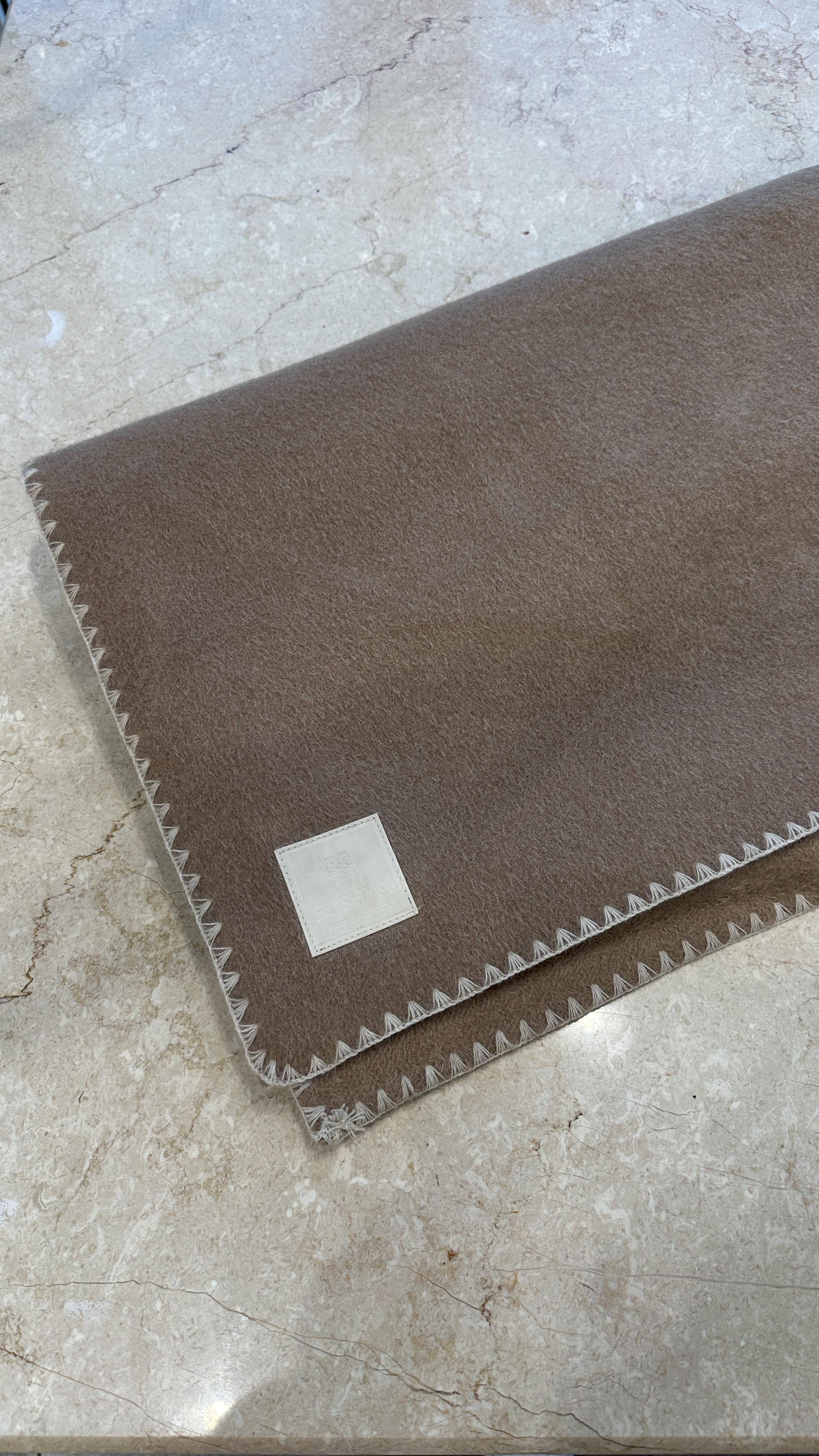 Premium Kaşe Biyeli Vizon Atkı