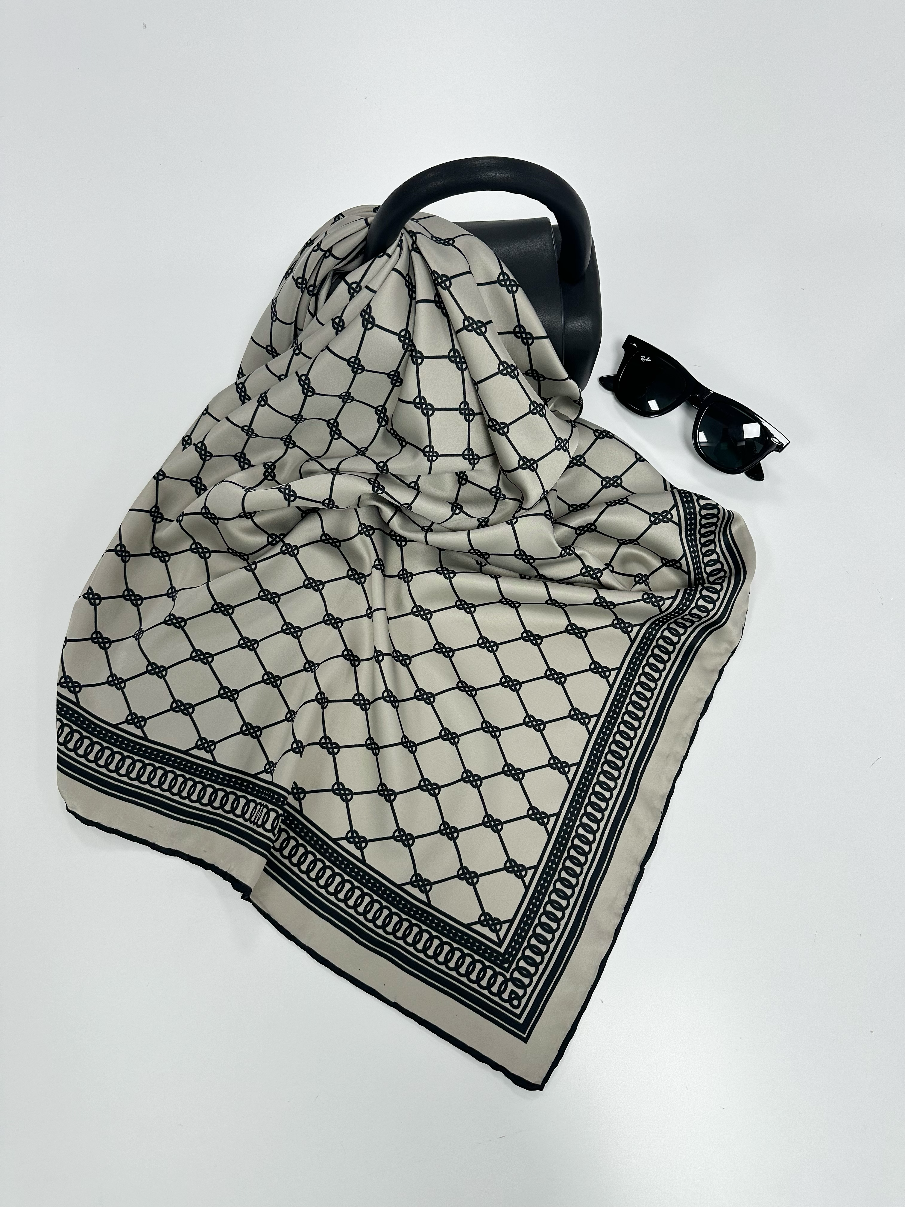 Quinn Monogram Bej Eşarp