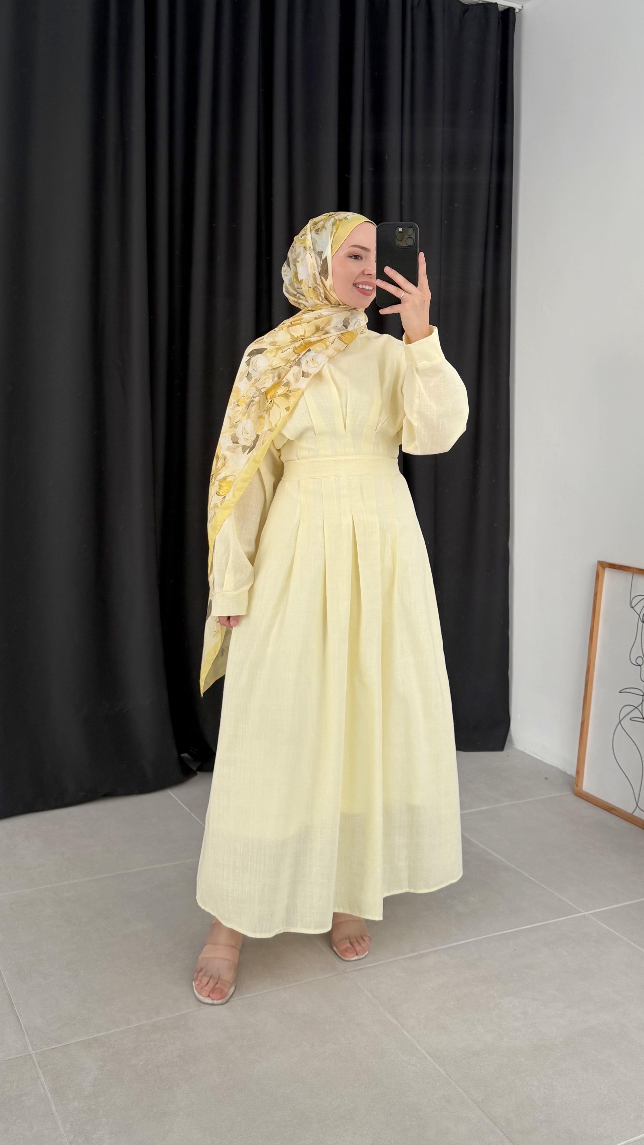 Rapel Pilise Detaylı Keten Sarı Elbise