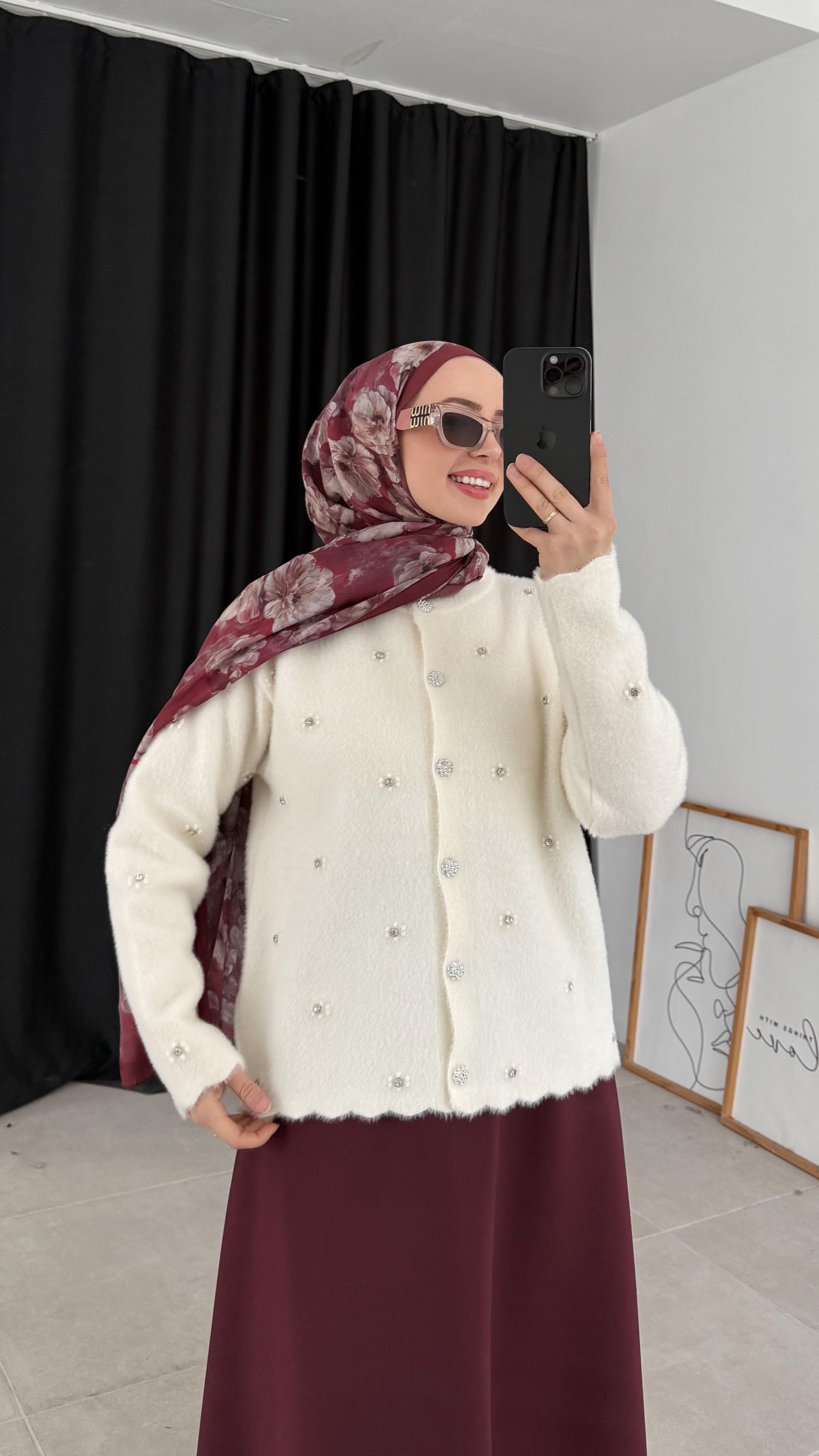 Raya Premıum Angora Taşlı Krem Hırka 