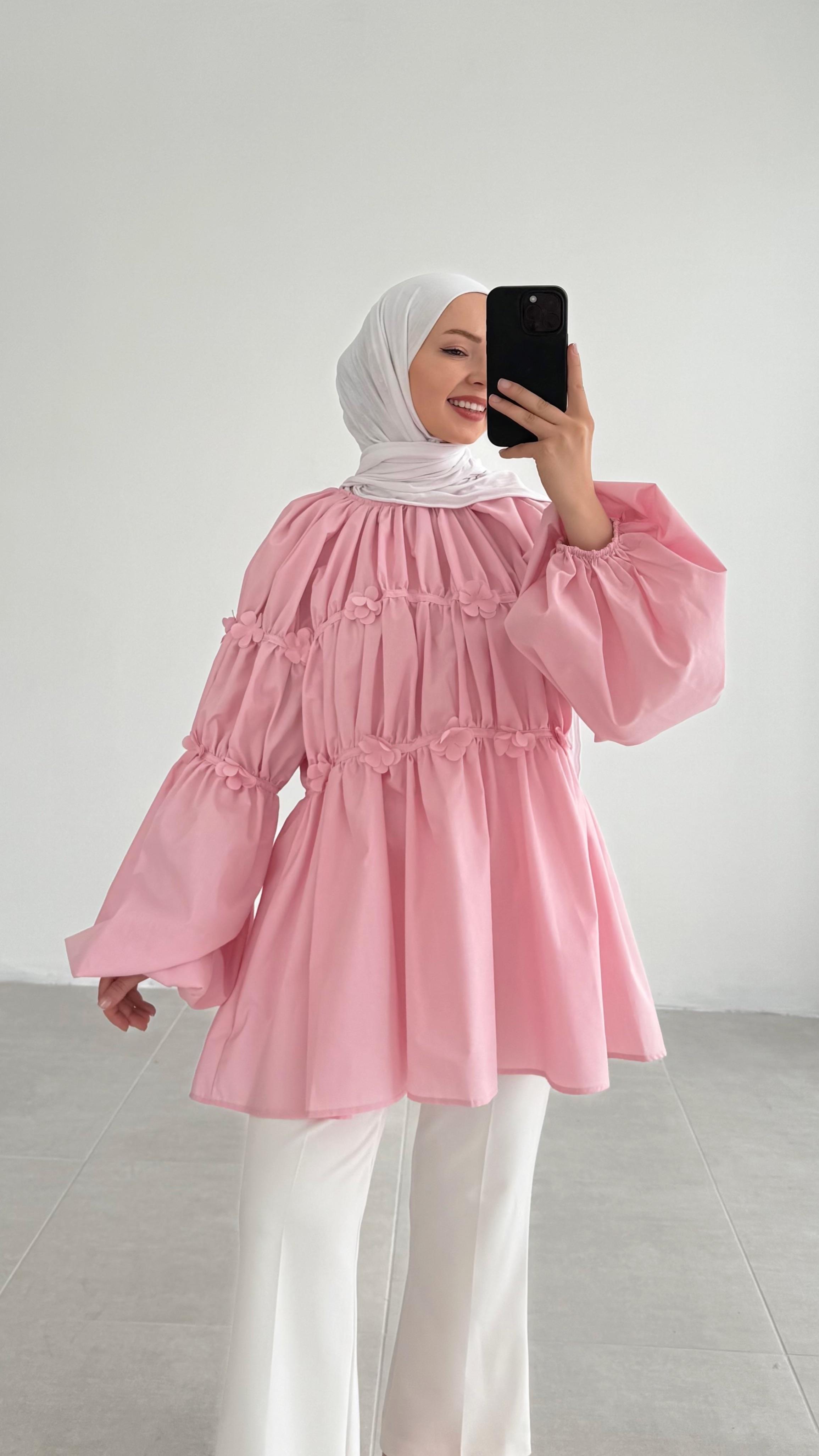 Reglan Minik Çiçek Detaylı Pembe Bluz 