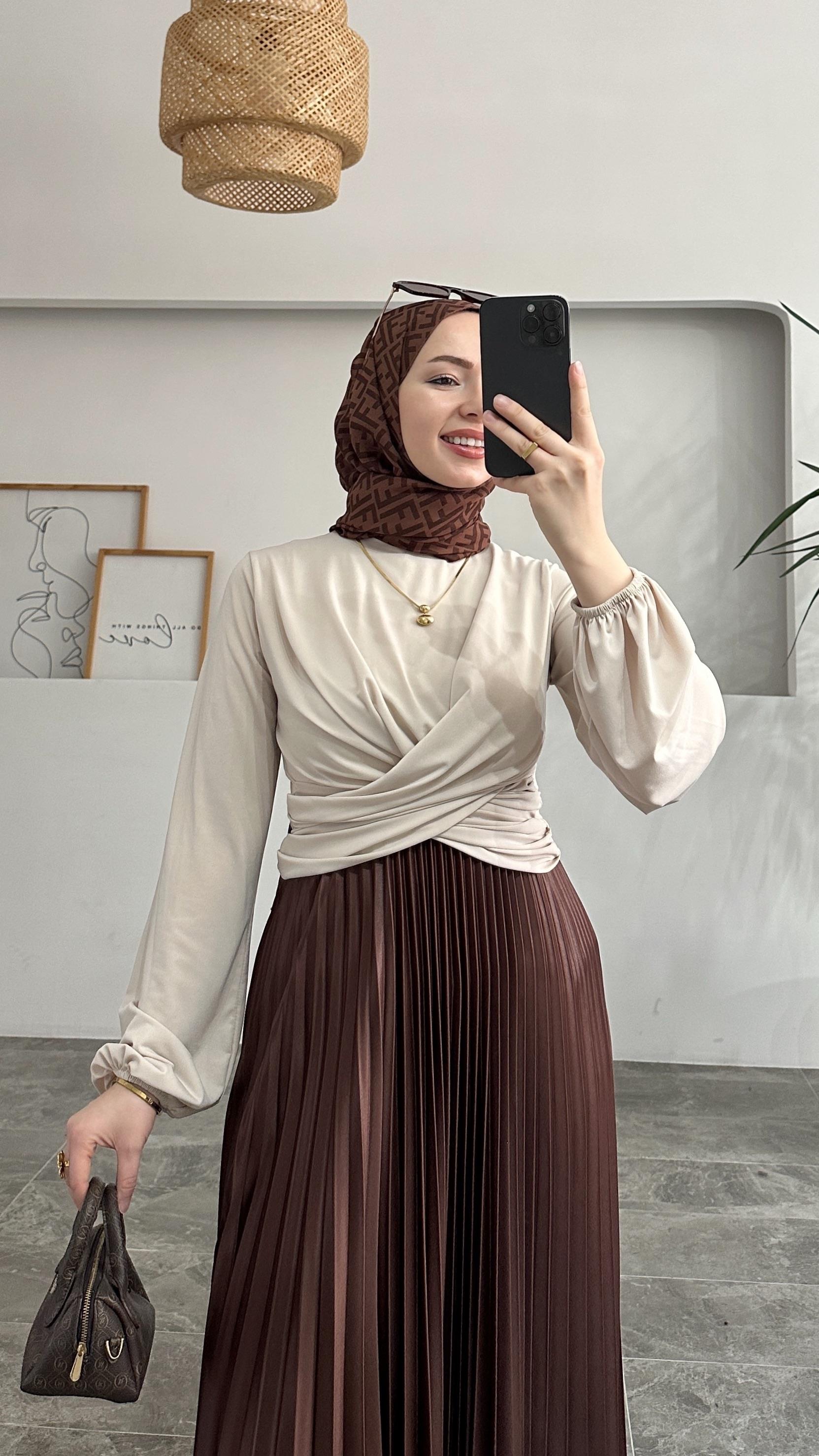 Sandra Drapeli Krem Bluz