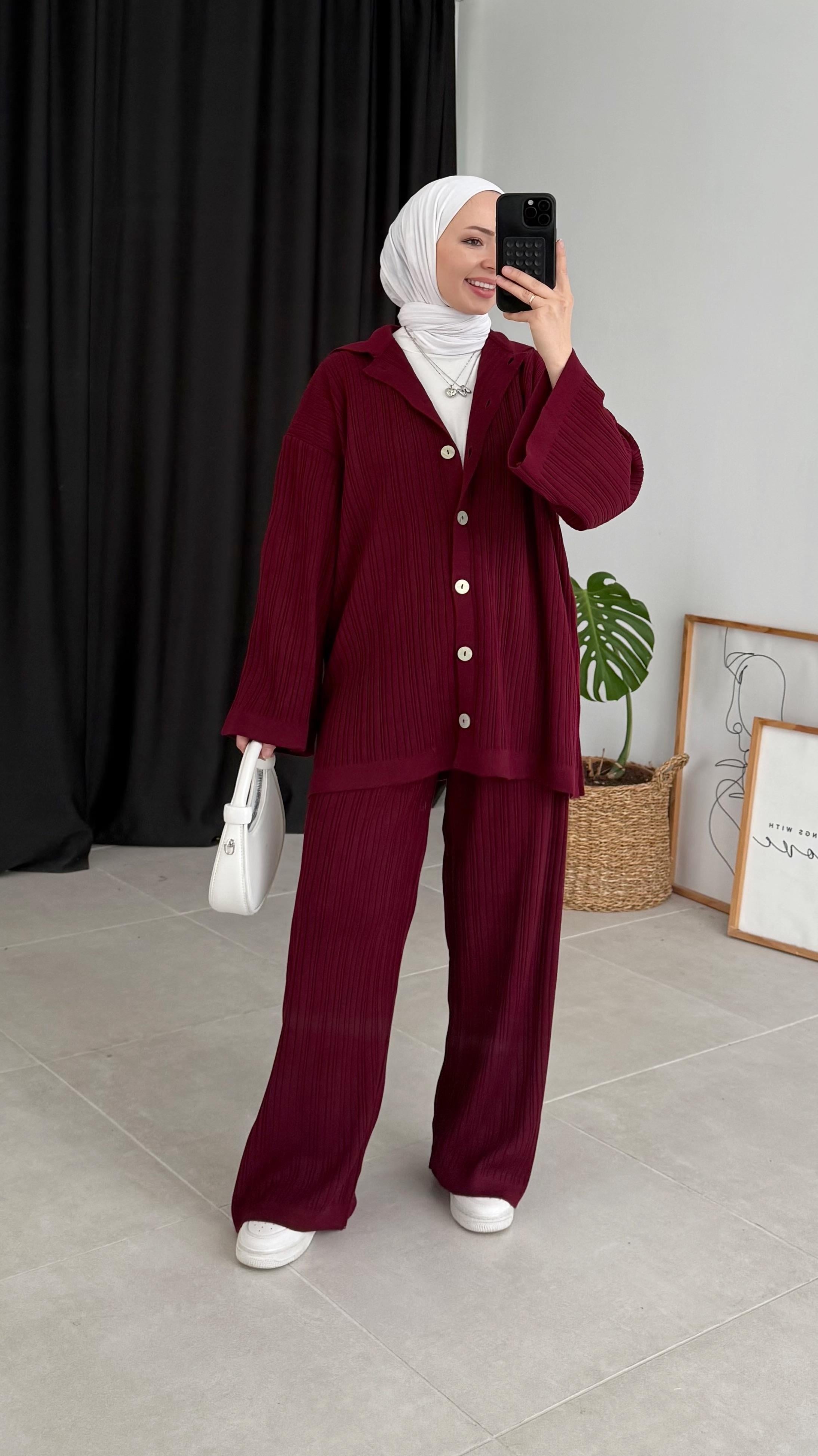 Sedef Düğme Bordo Triko Takım 