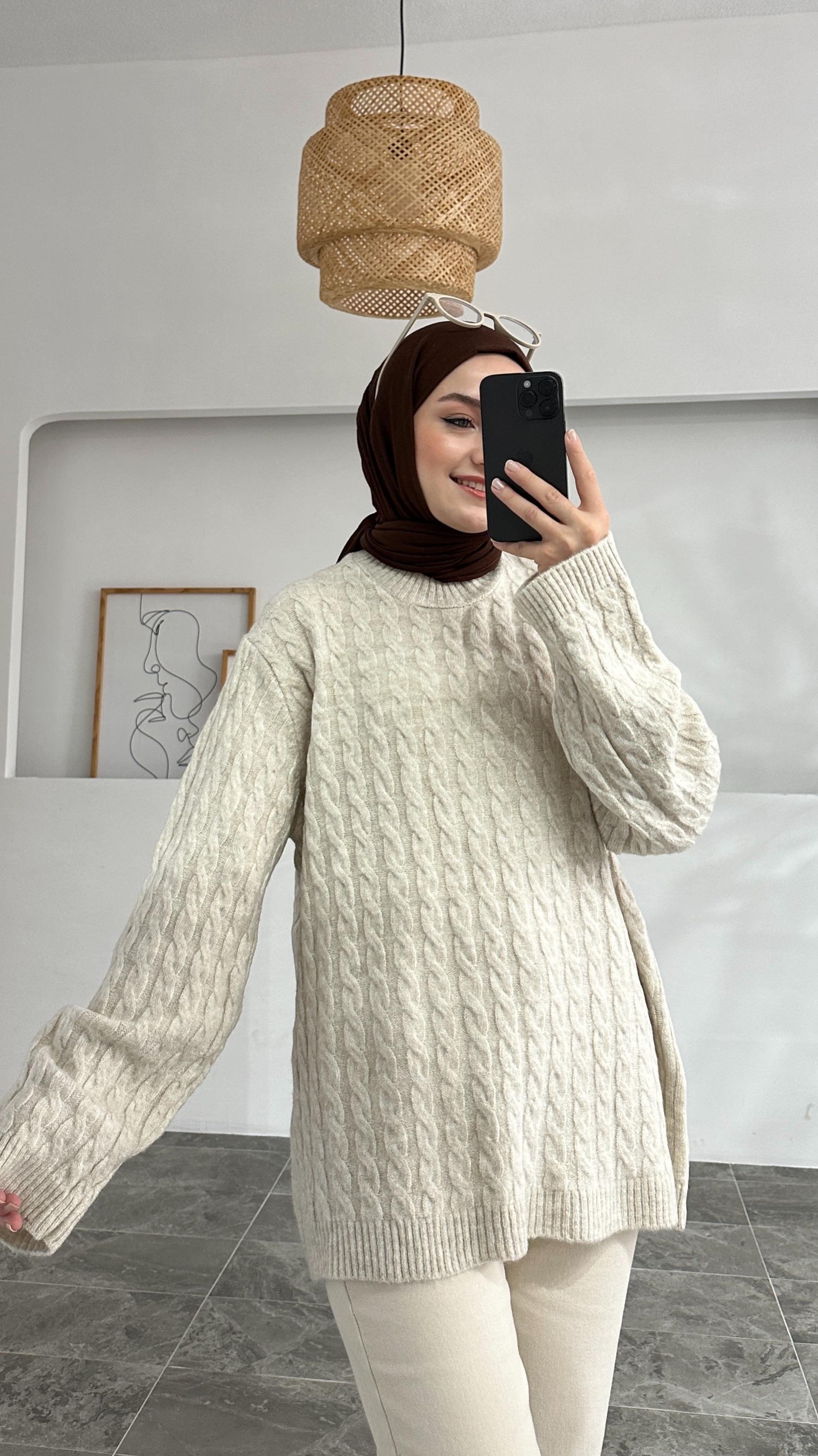 Semiramis Premium Örgü Desen Krem Atkılı Kazak