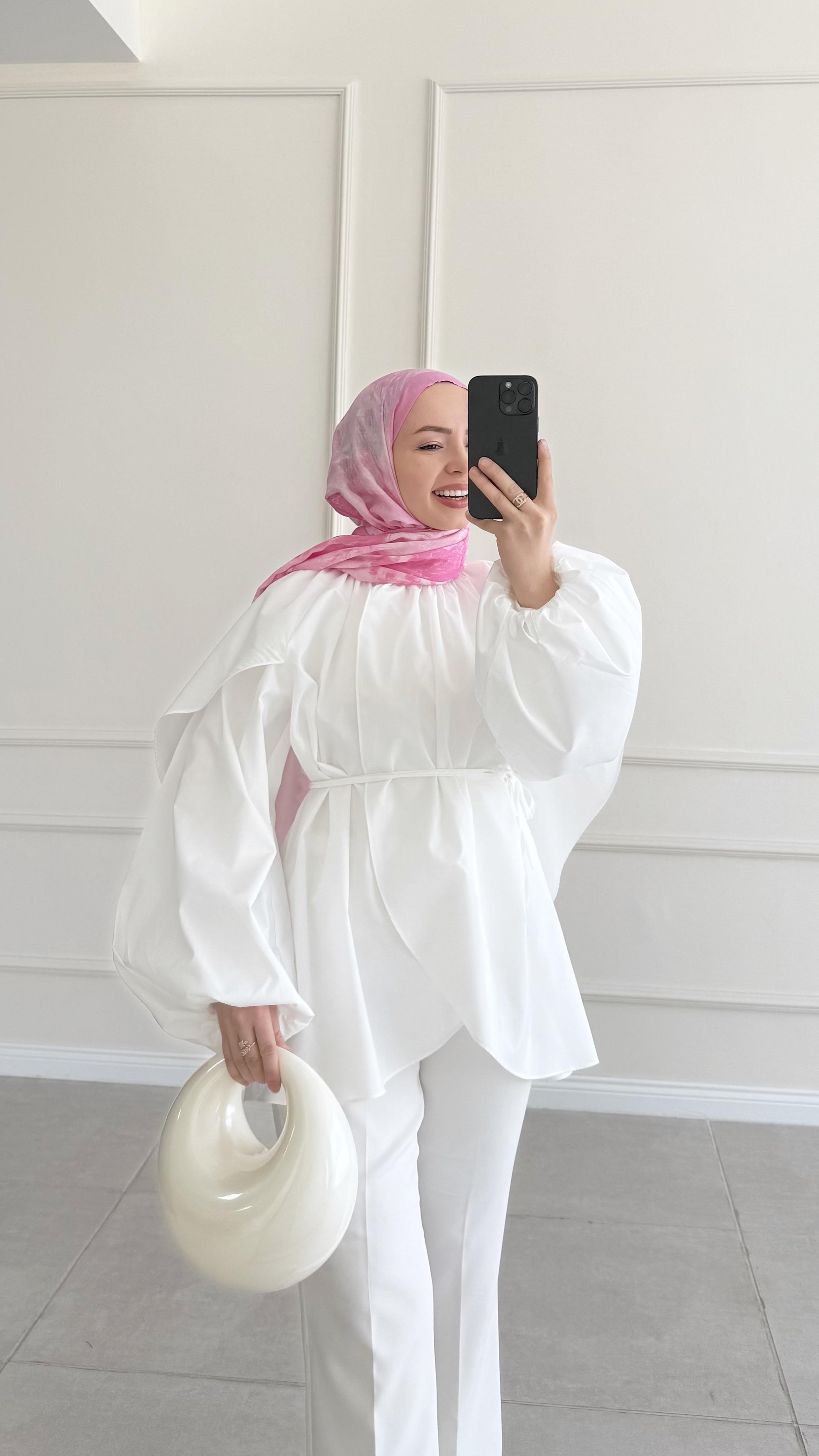 Sterra Pelerinli Beyaz Gömlek