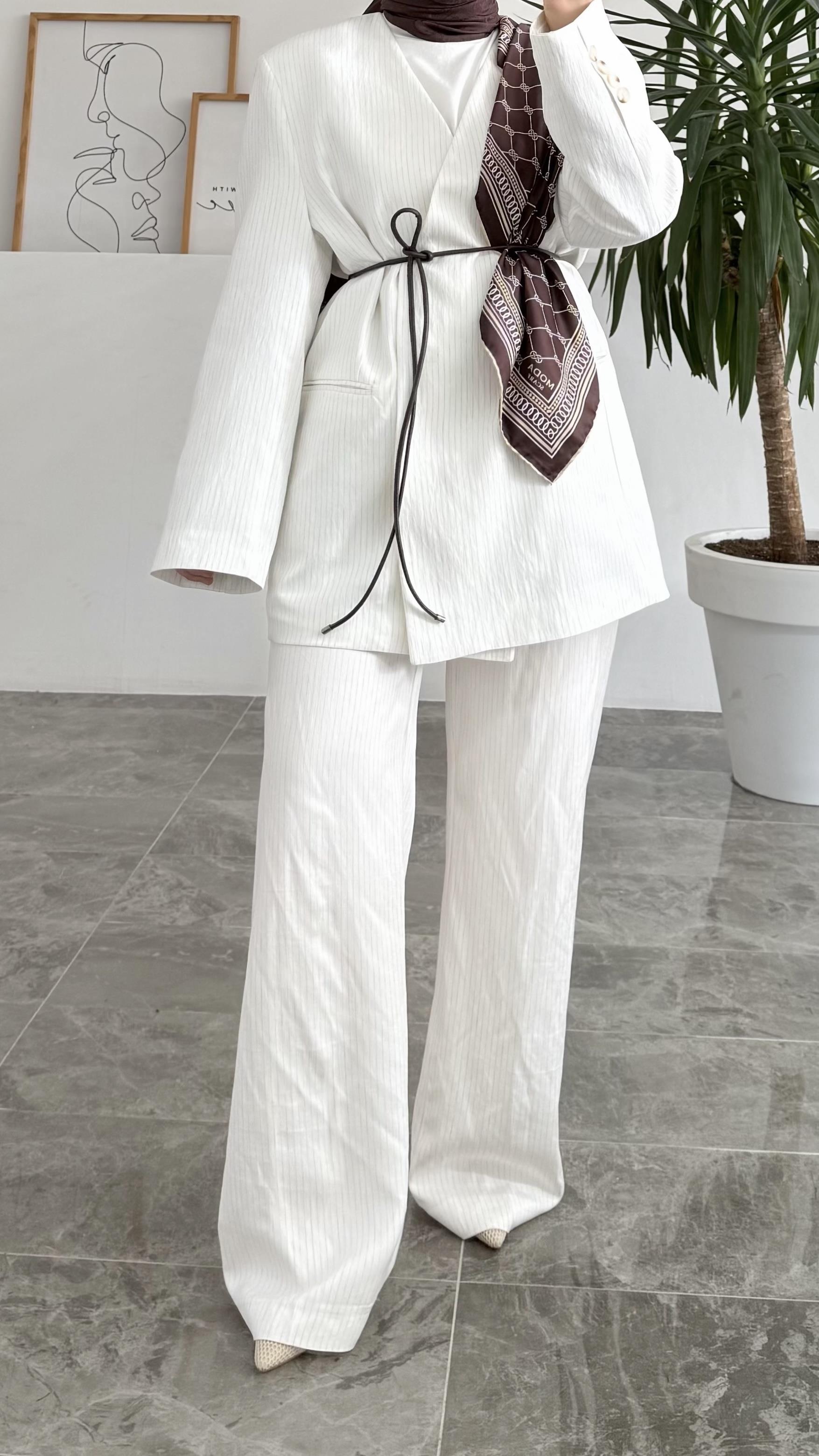 Sufyy Basic Çizgili Beyaz Pantolon