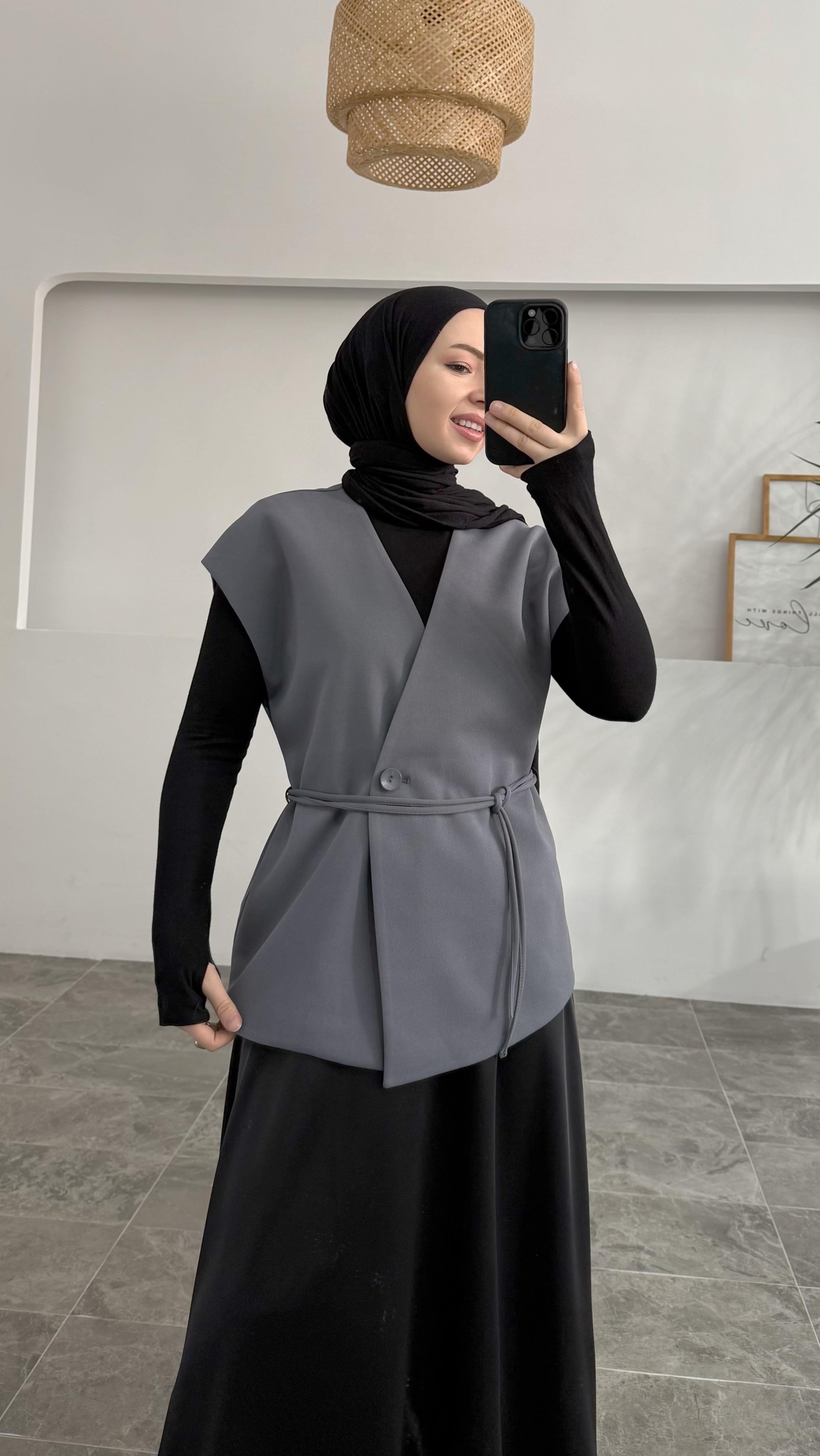 Tande İpli Gri Yelek