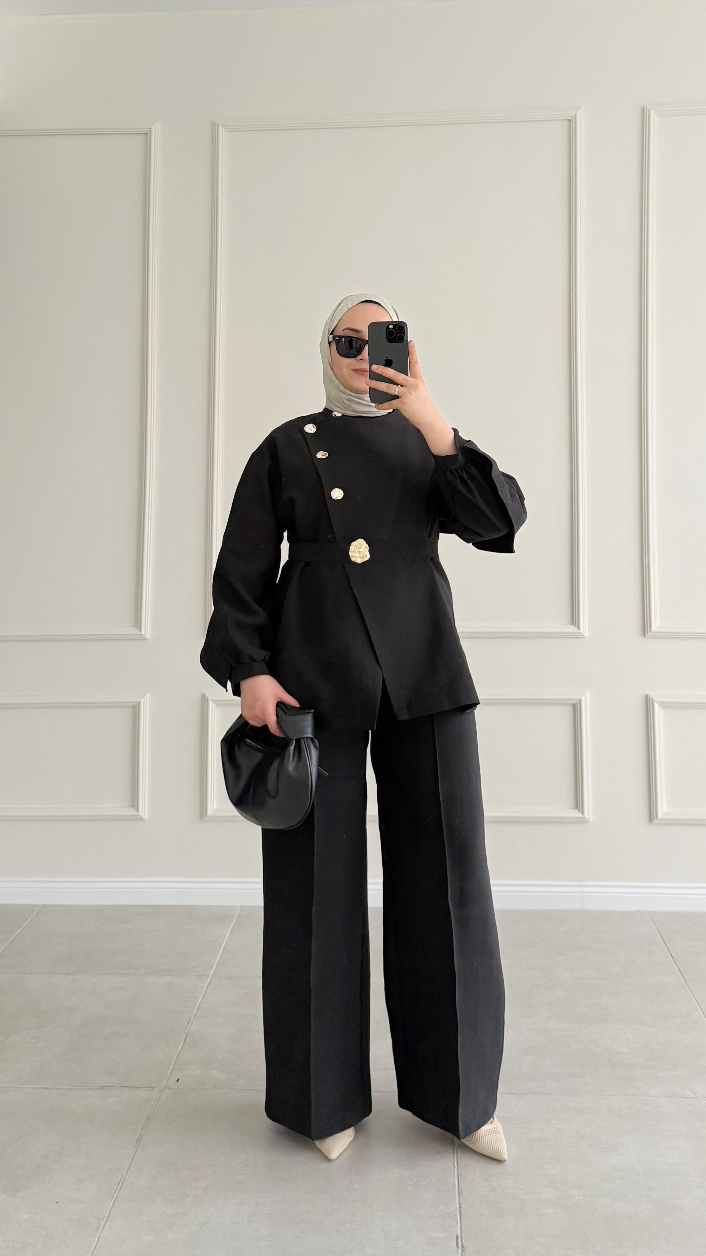 Tasha Premium Gold Düğmeli Siyah Takım