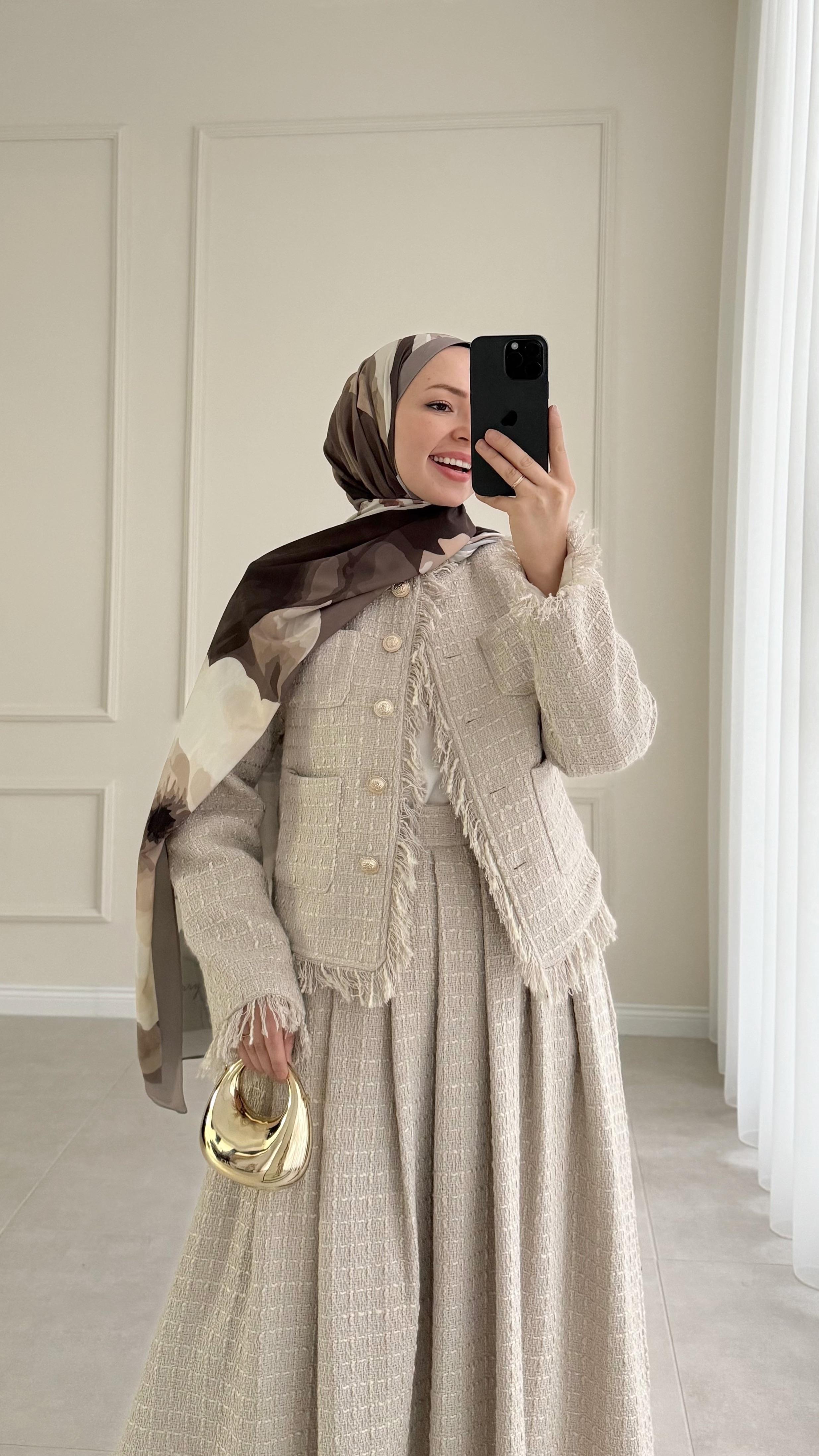 Tweed Saçaklı Bej Tüvit Takım 