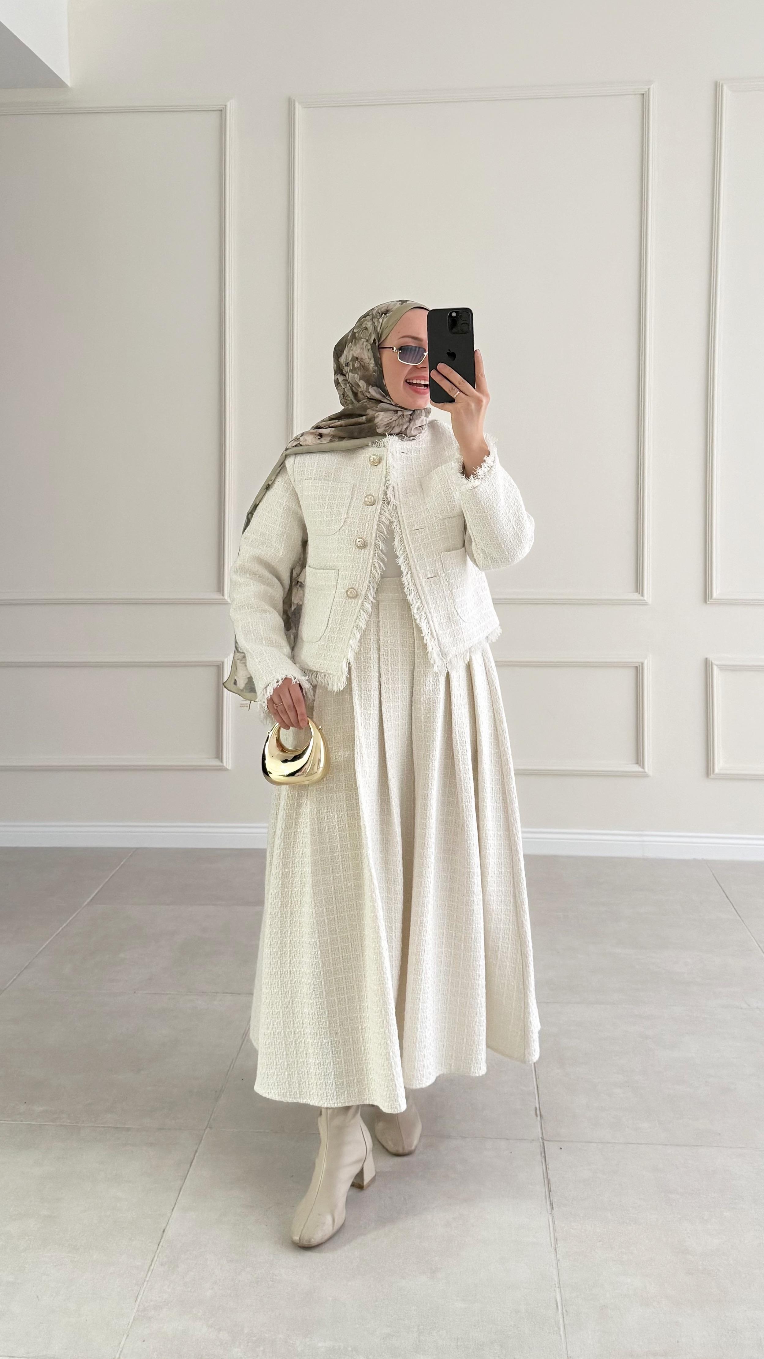 Tweed Saçaklı Ekru Tüvit Takım 