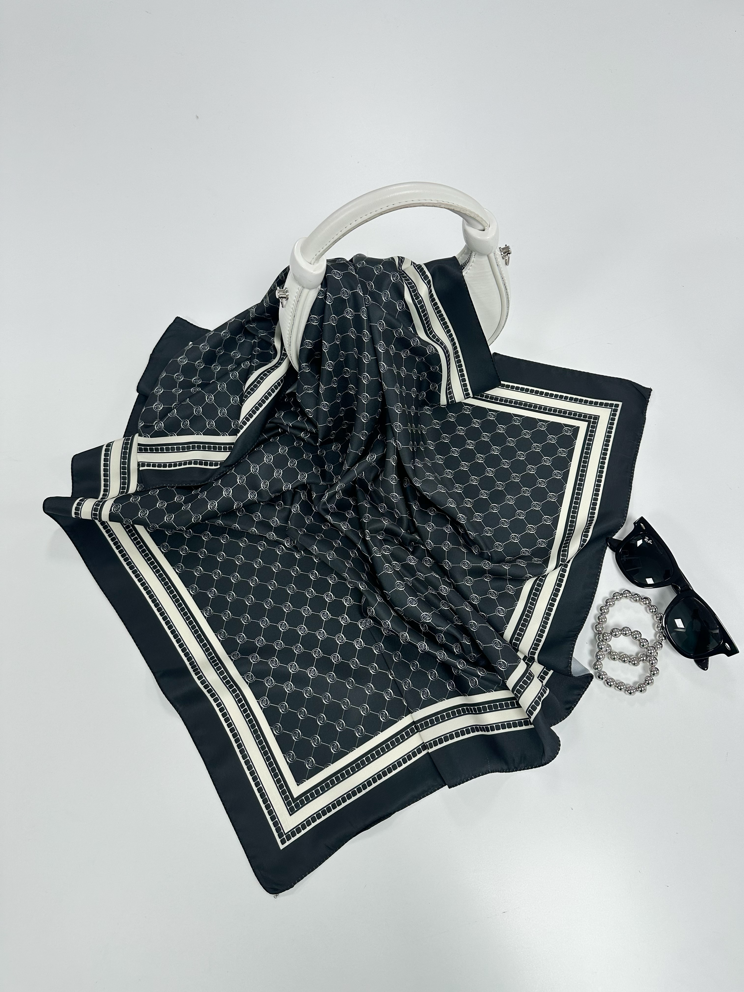 Vkko Desen Siyah Monogram Eşarp