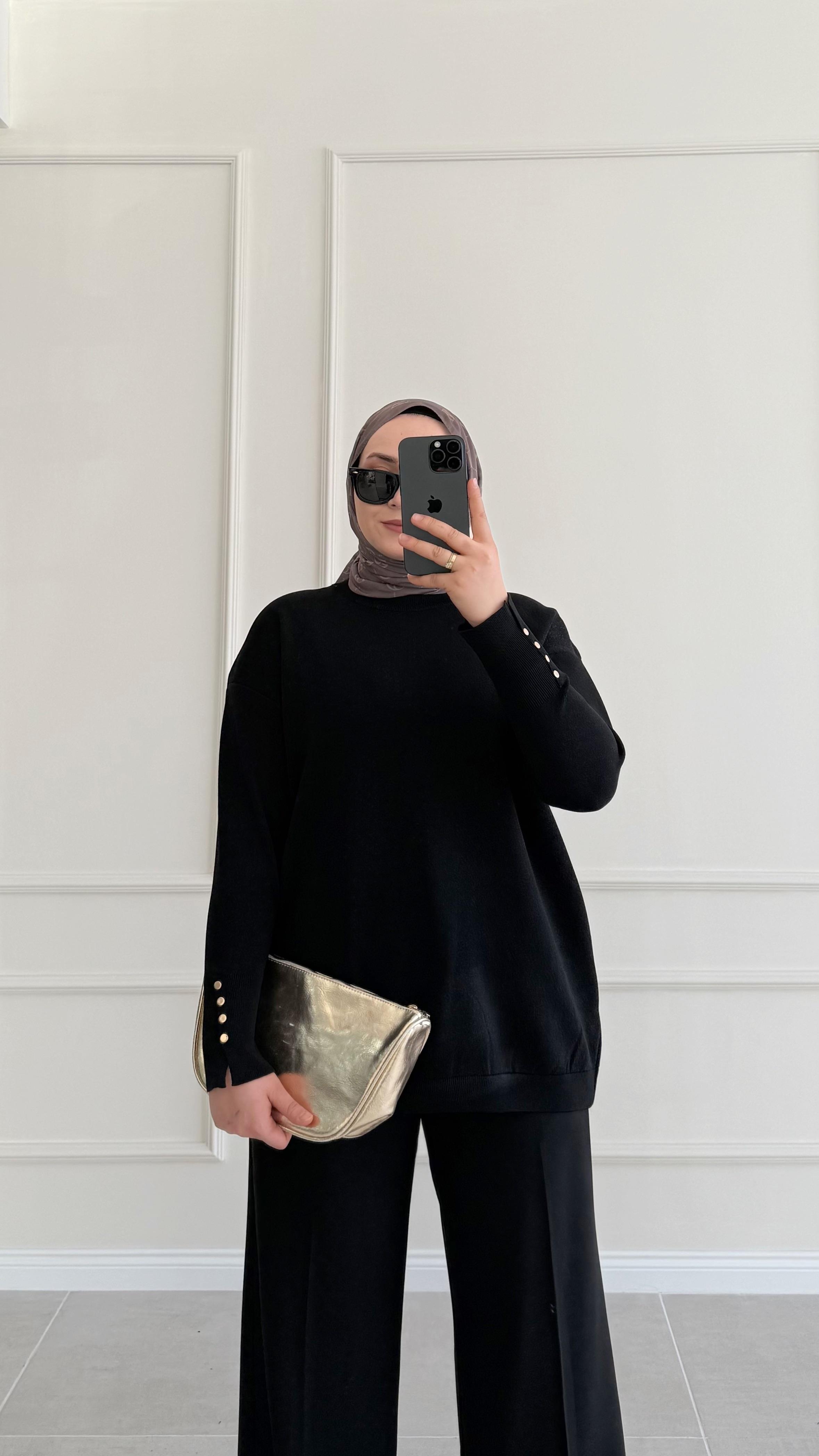 Wiso Kol Düğmeli Siyah Kazak 