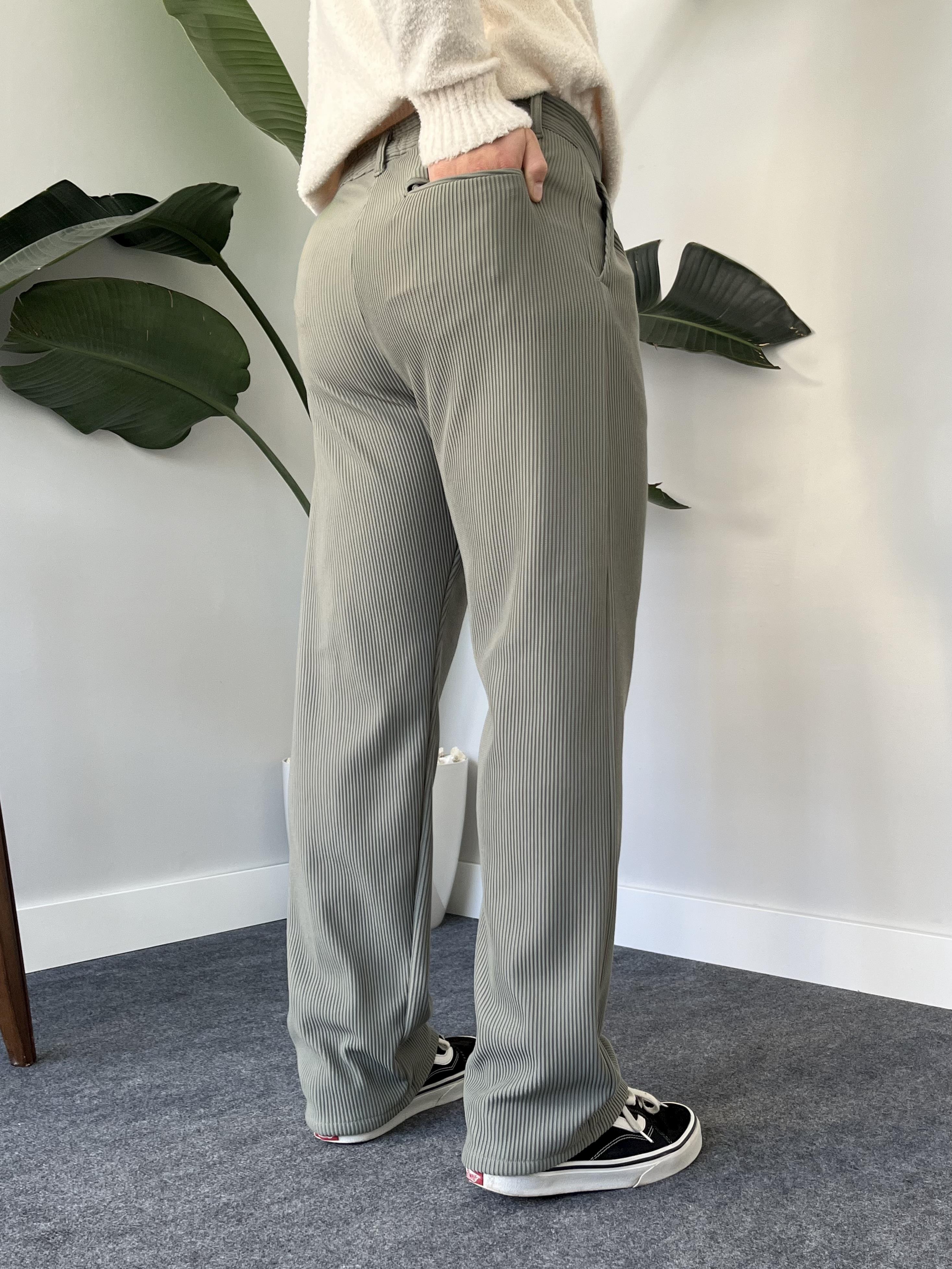 Çağla Yeşili Pileli Fitilli Baggy Pantolon