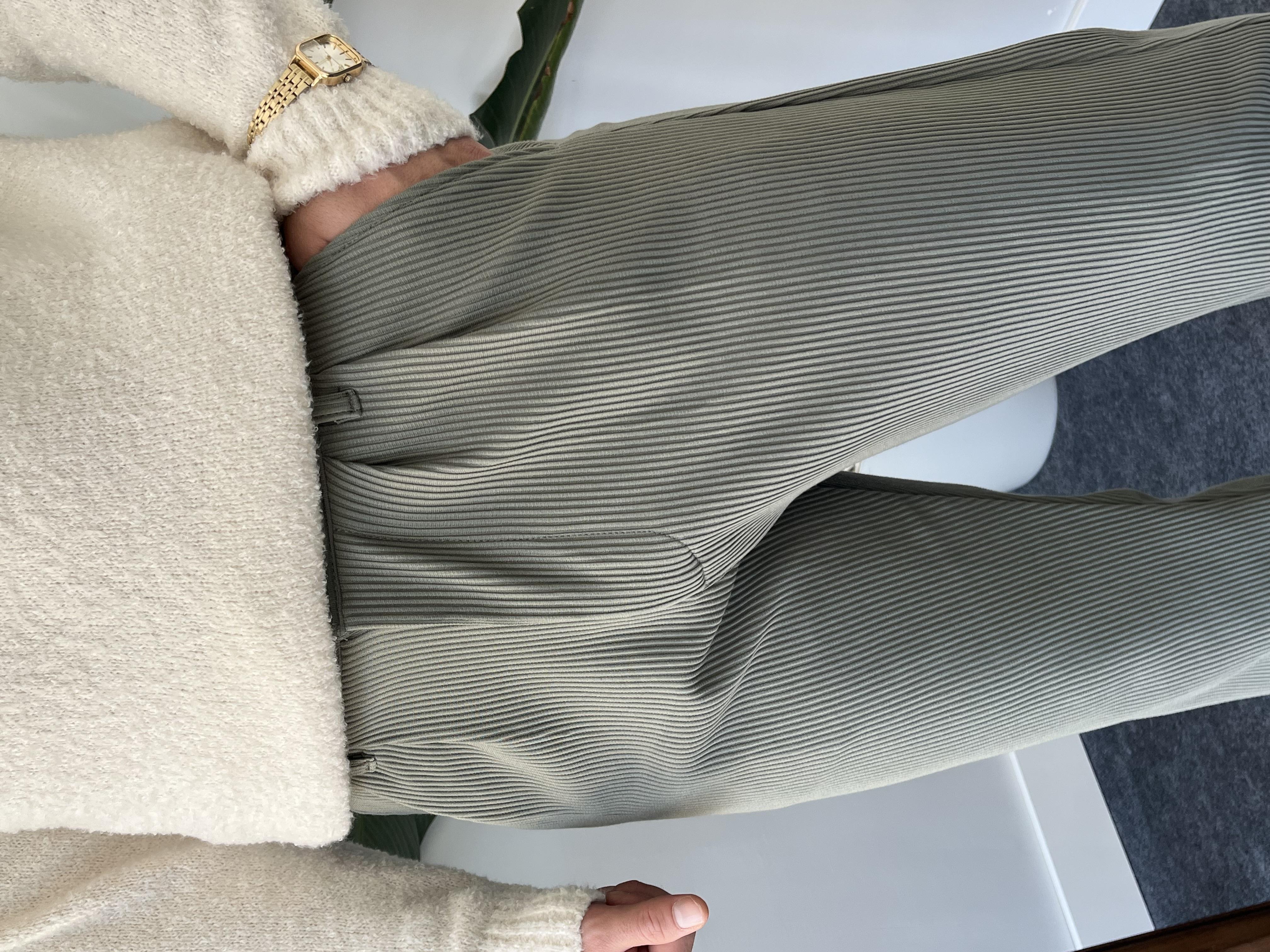 Çağla Yeşili Pileli Fitilli Baggy Pantolon
