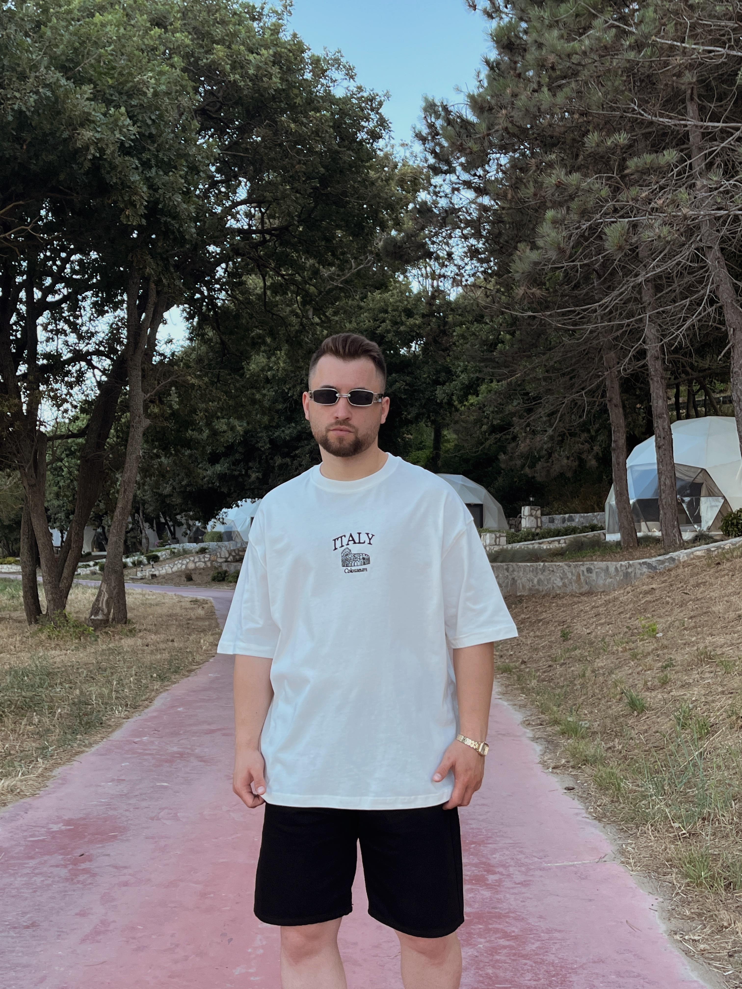 Ekru Italy Nakışlı Oversize T-shirt