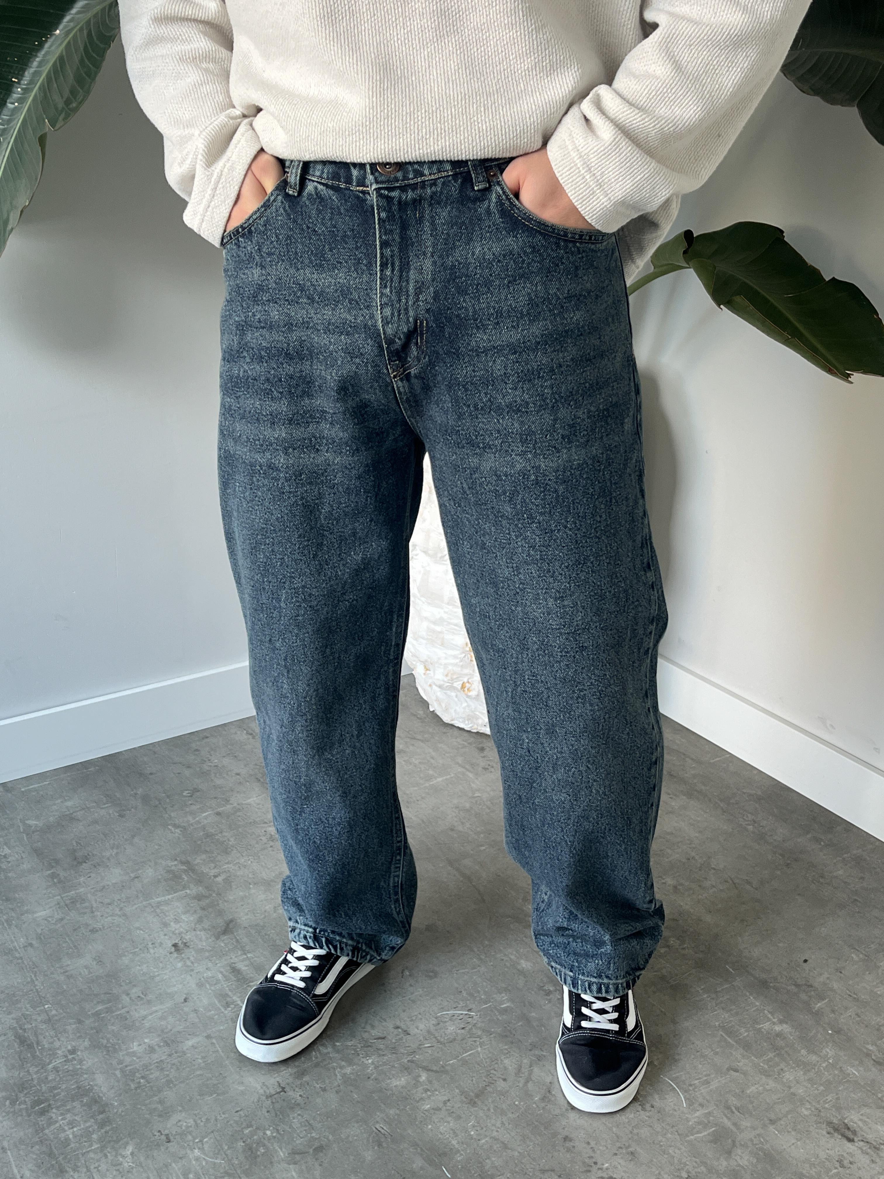 Eskitme Yıkamalı Efekt Detaylı Baggy Jean