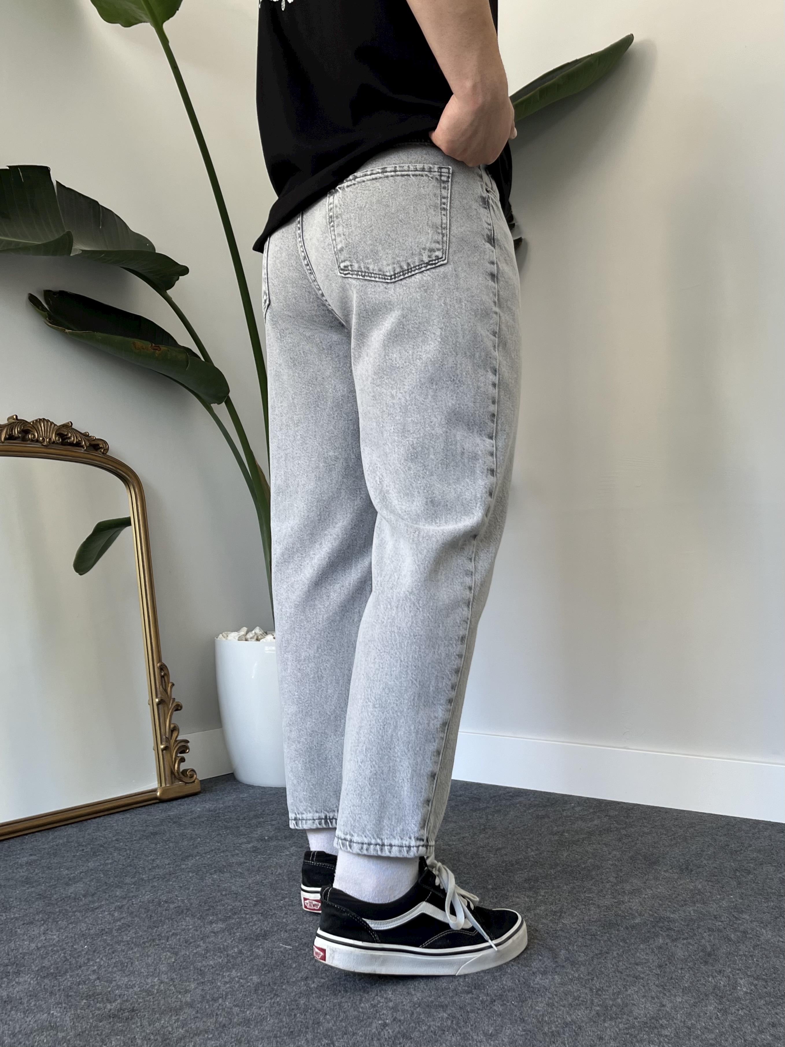 Kar Yıkamalı Gri Boyfriend Jean