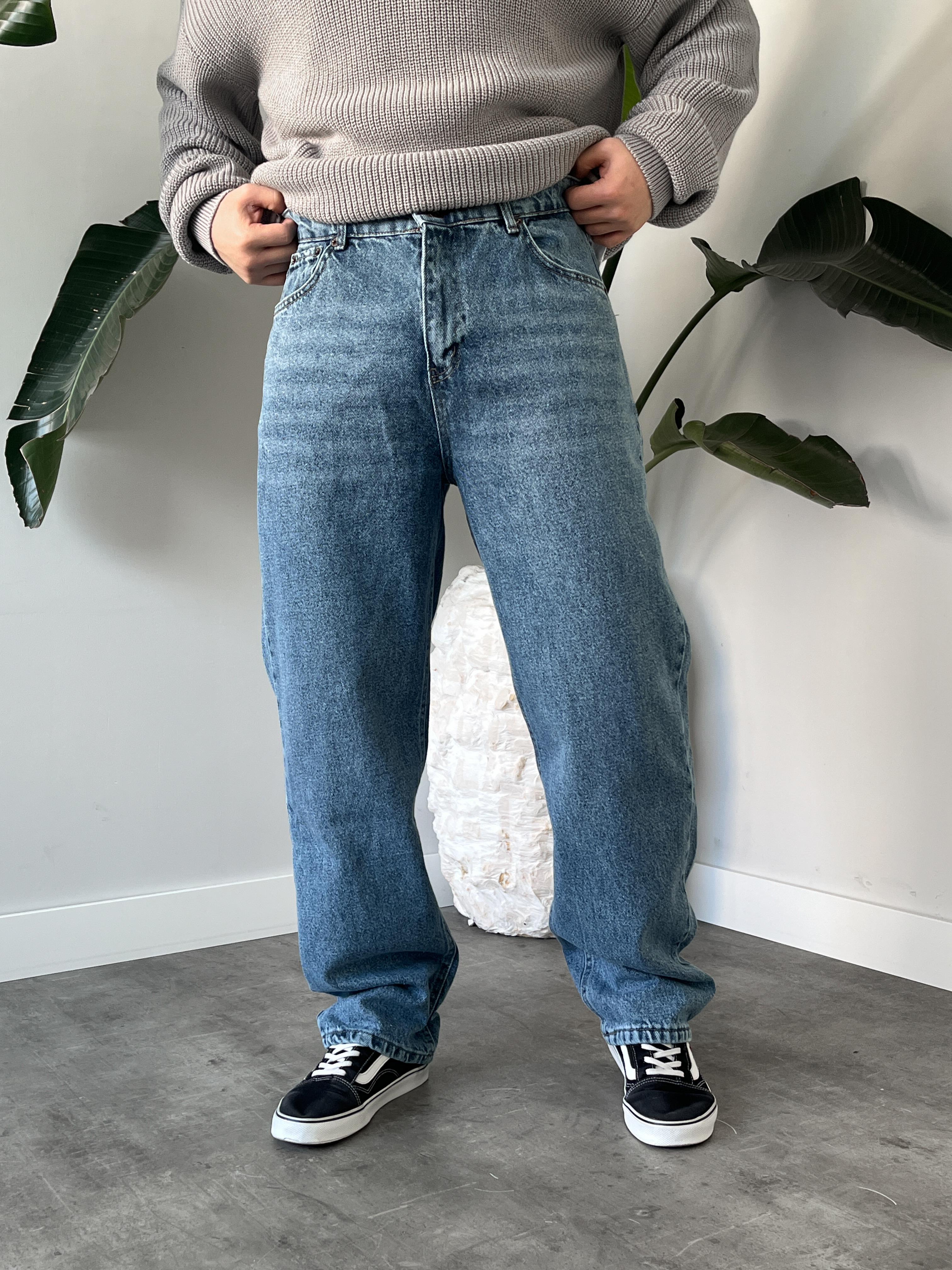 Mavi Yıkamalı Efekt Detaylı Baggy Jean
