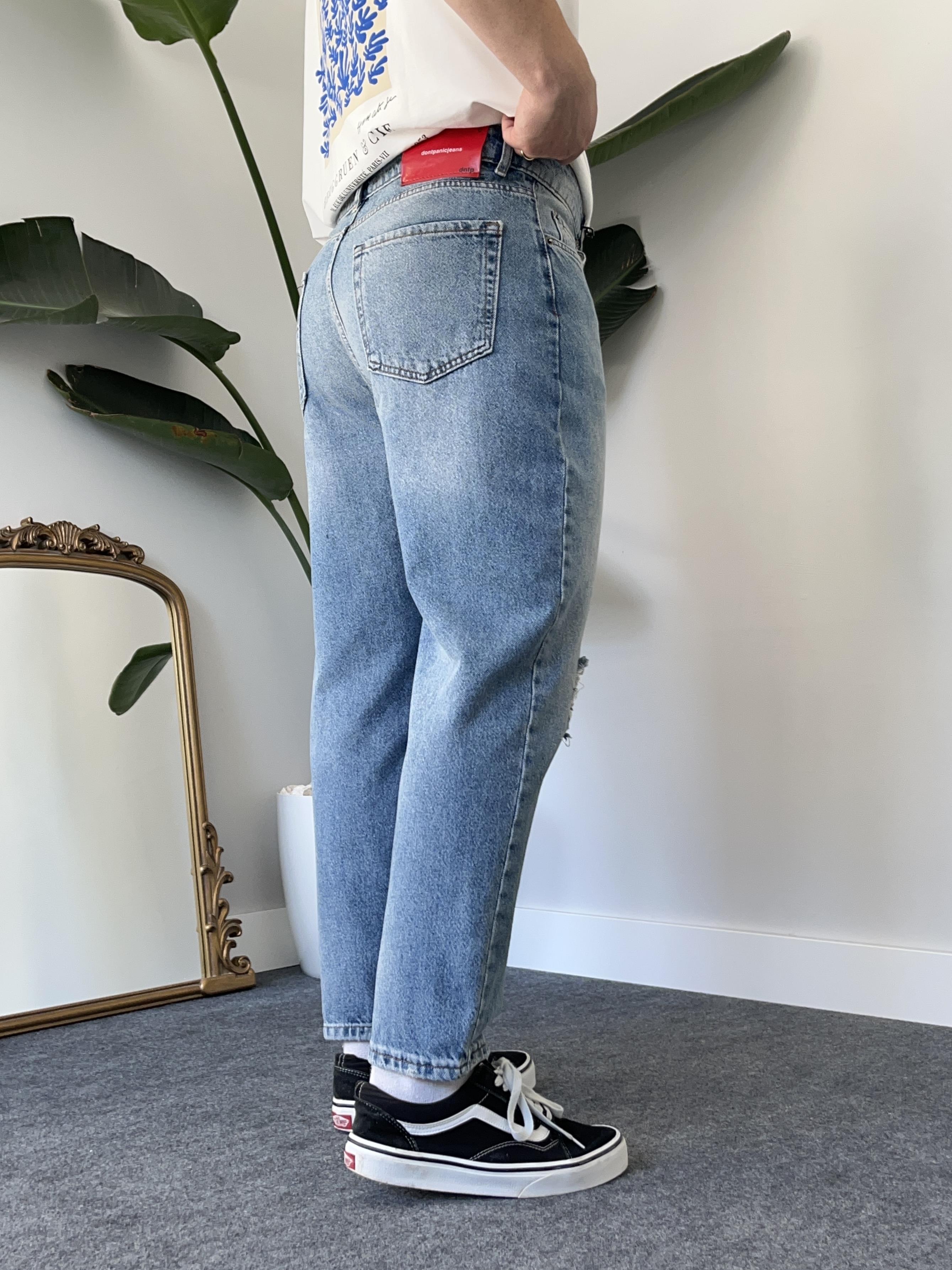 Minimal Yırtık Mavi Boyfriend Jean