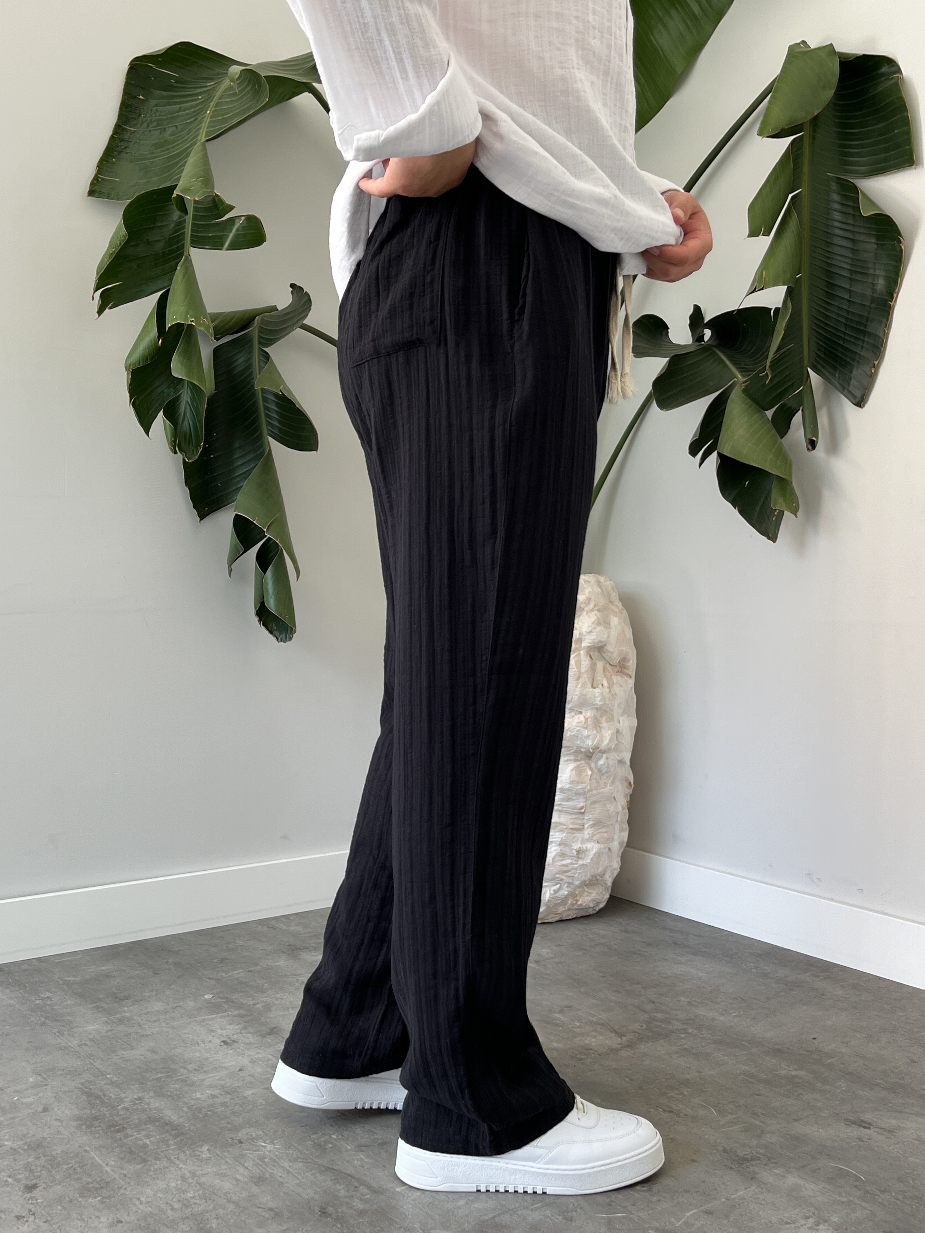 Siyah Armürlü Müslin Baggy Pantolon