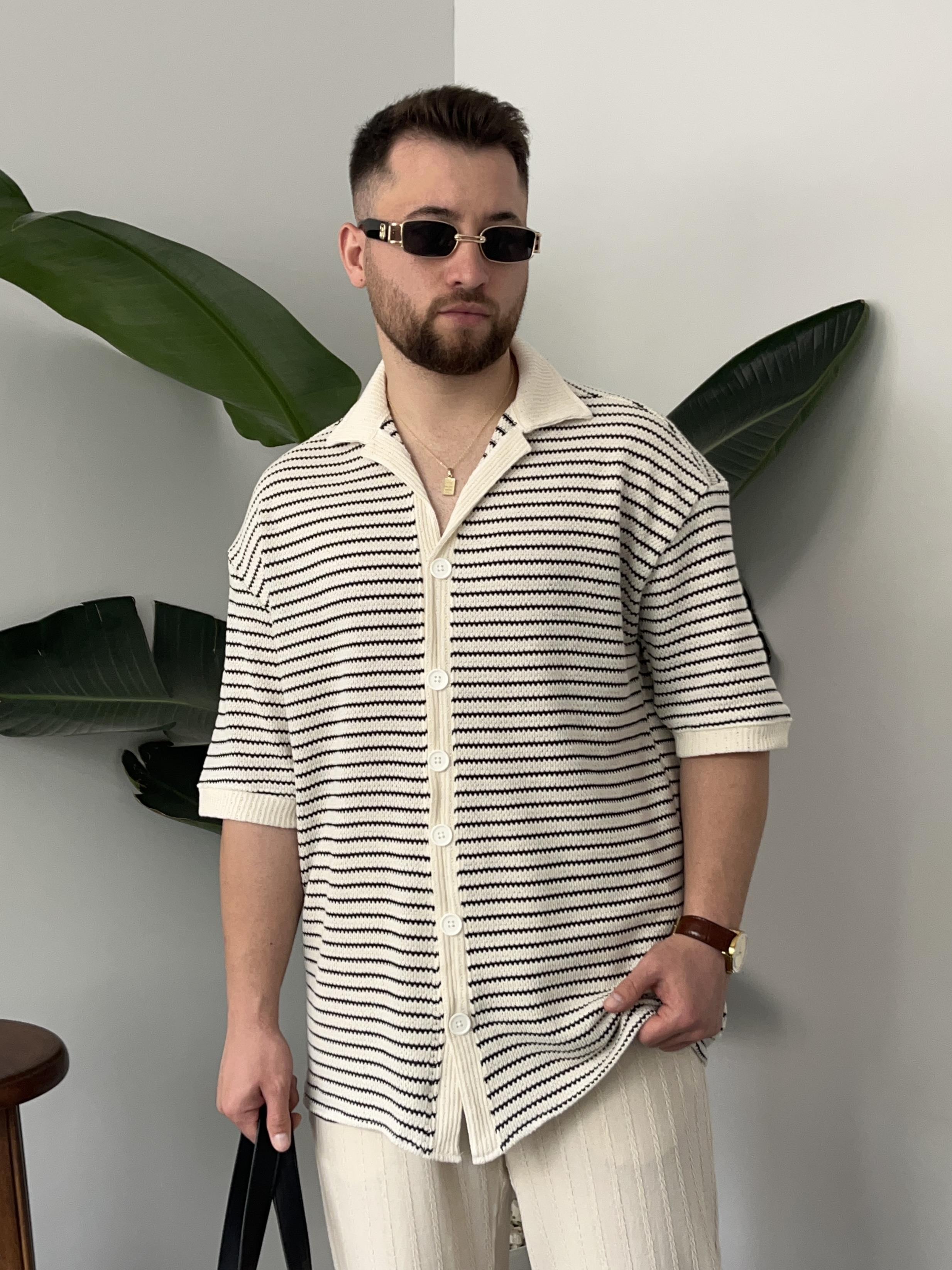 Siyah Çizgili Gömlek Görünümlü Oversize T-shirt