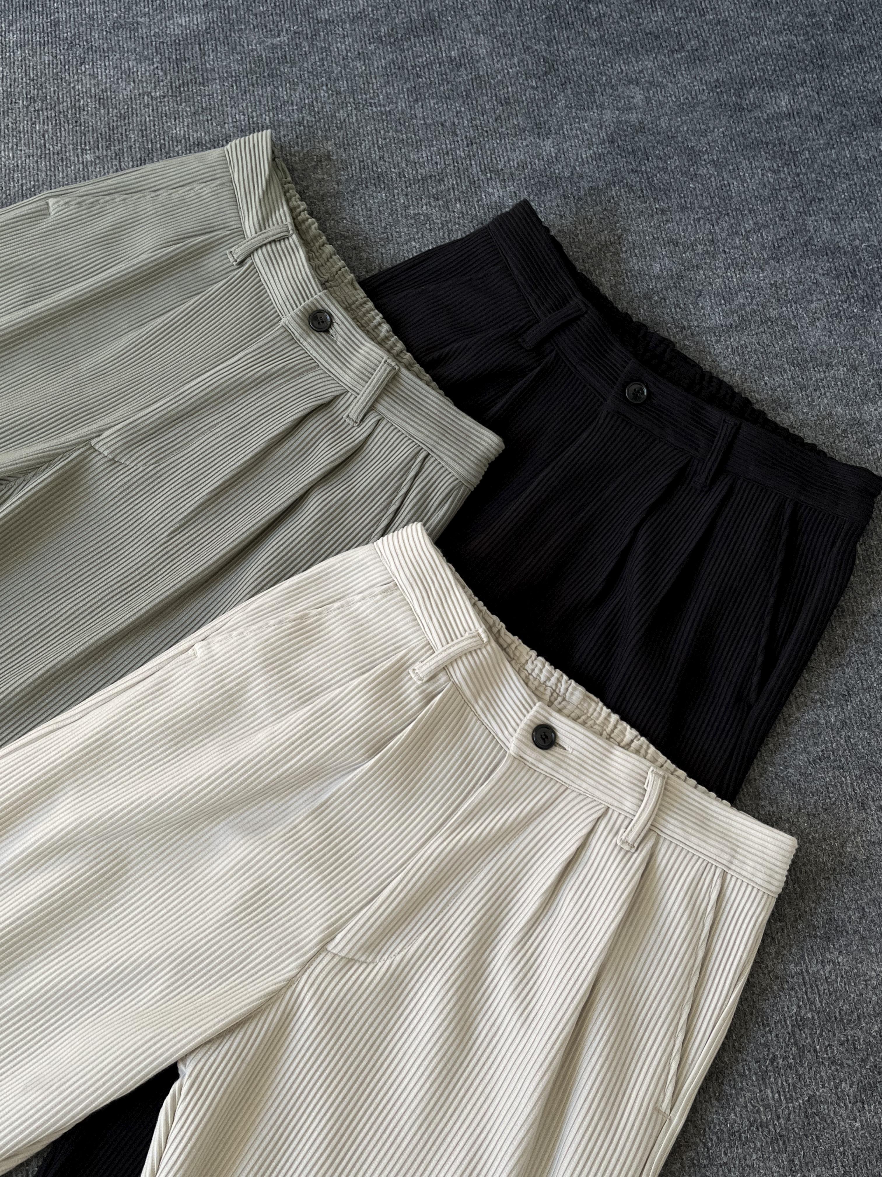 Siyah Pileli Fitilli Baggy Pantolon
