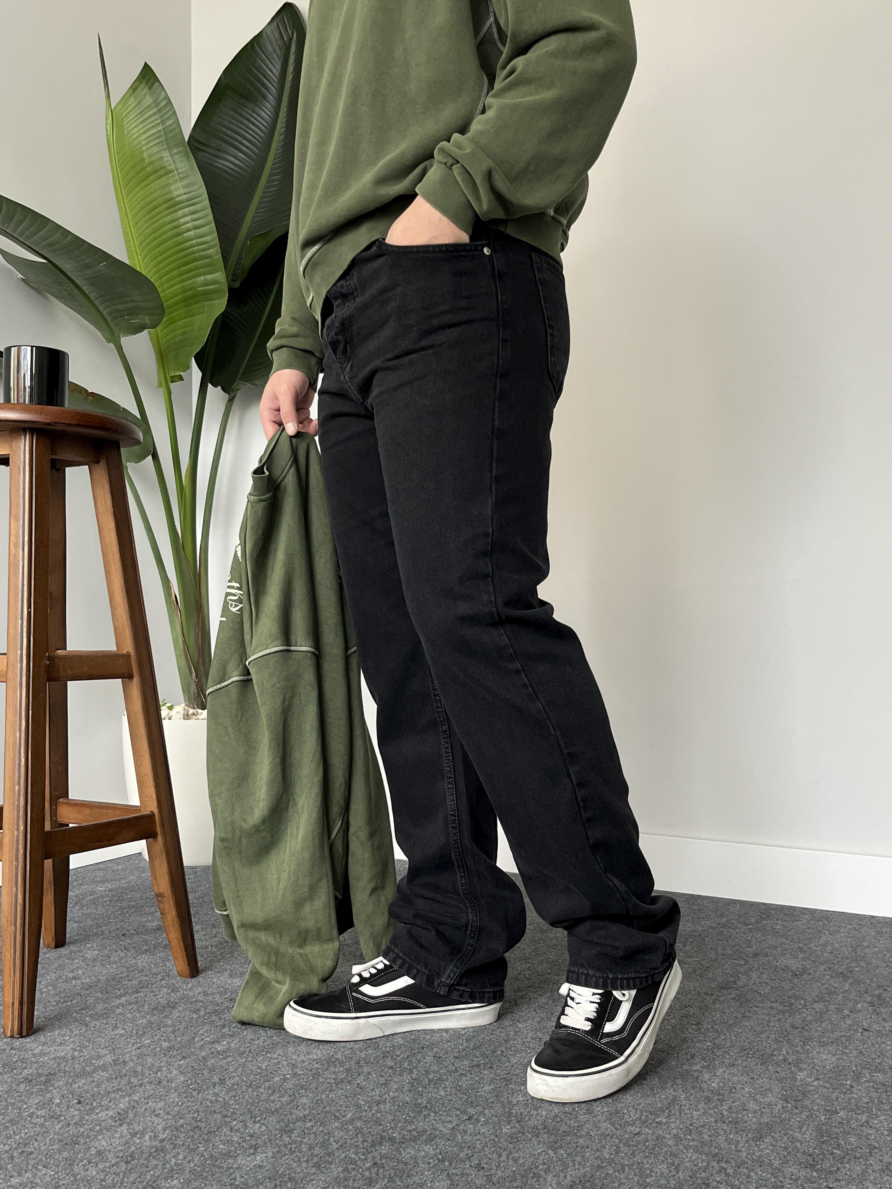 Siyah Yıkamalı Baggy Jean