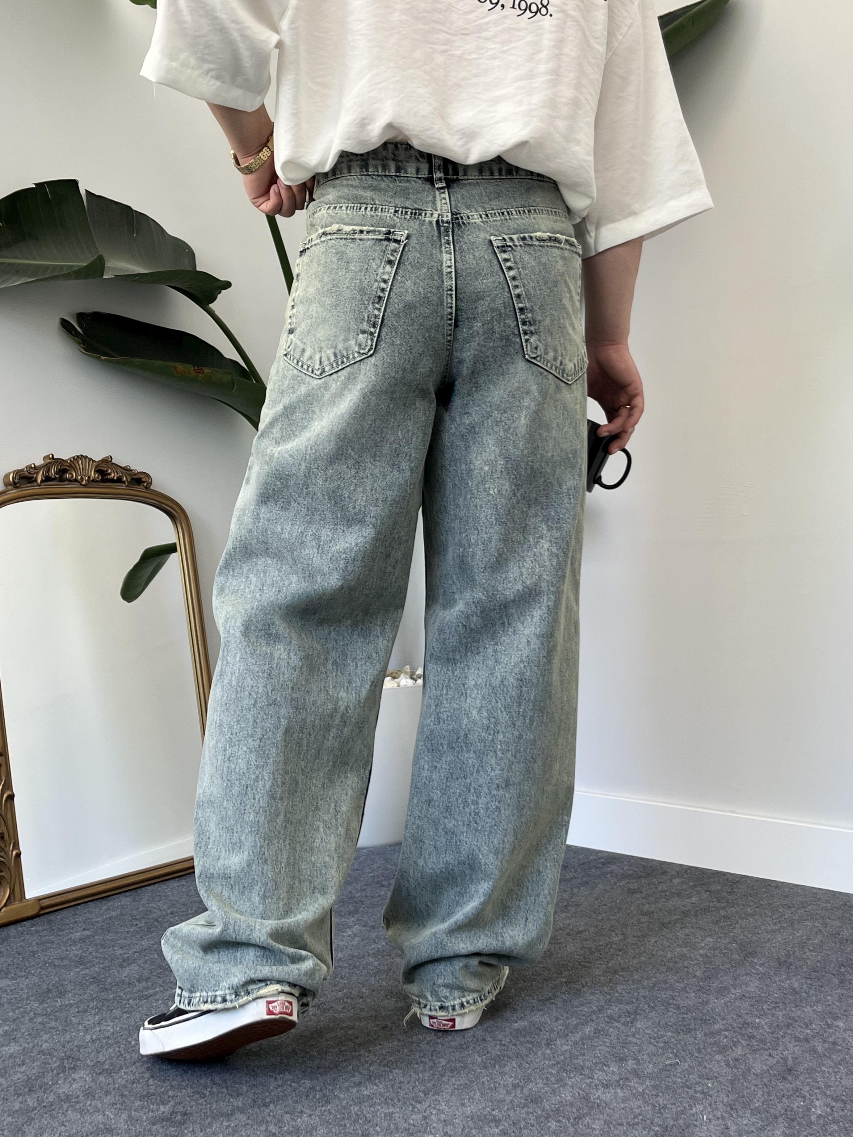 Vintage Blue Tint Acid-Wash Extra Baggy Jean