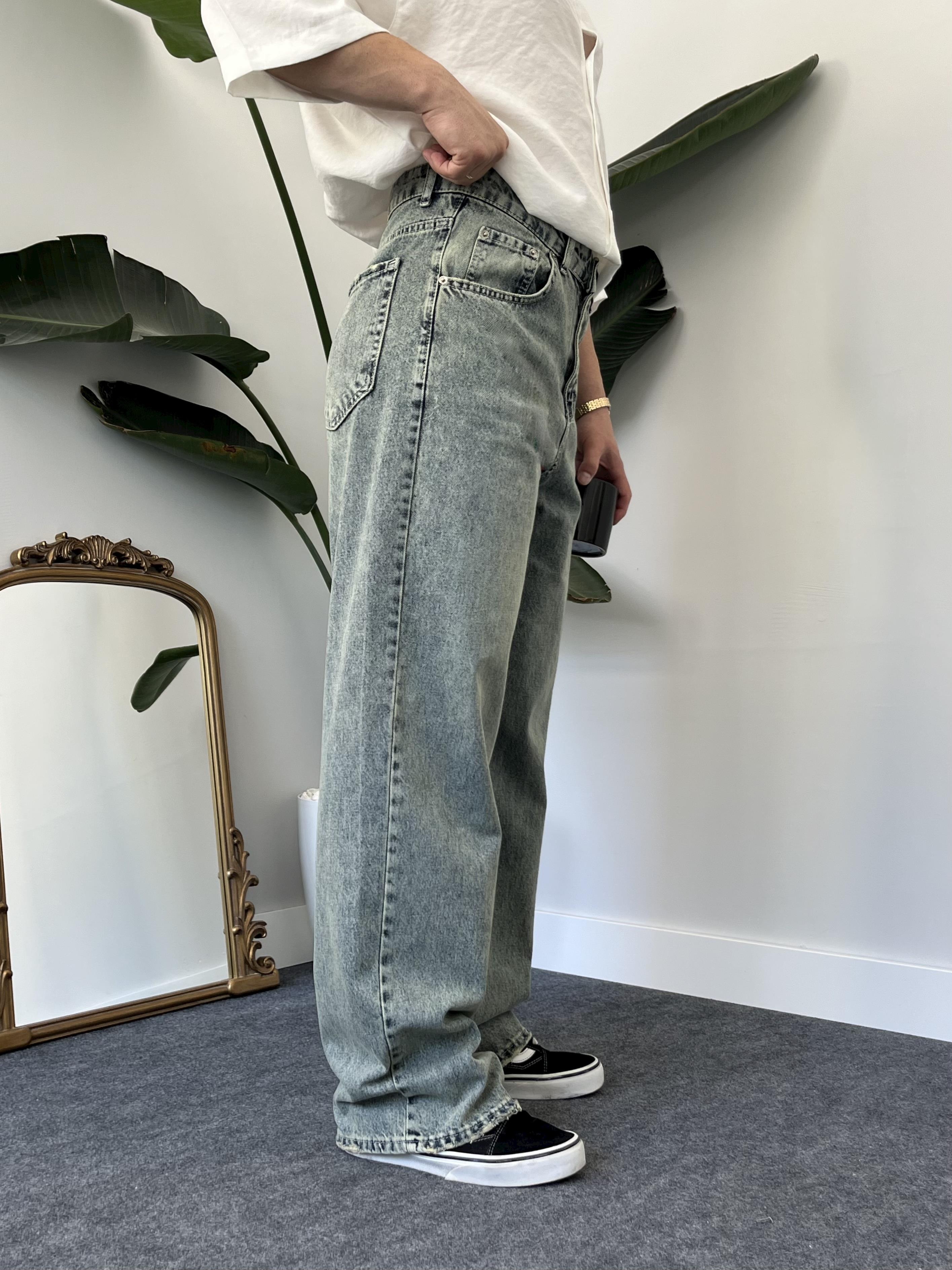 Vintage Blue Tint Acid-Wash Extra Baggy Jean
