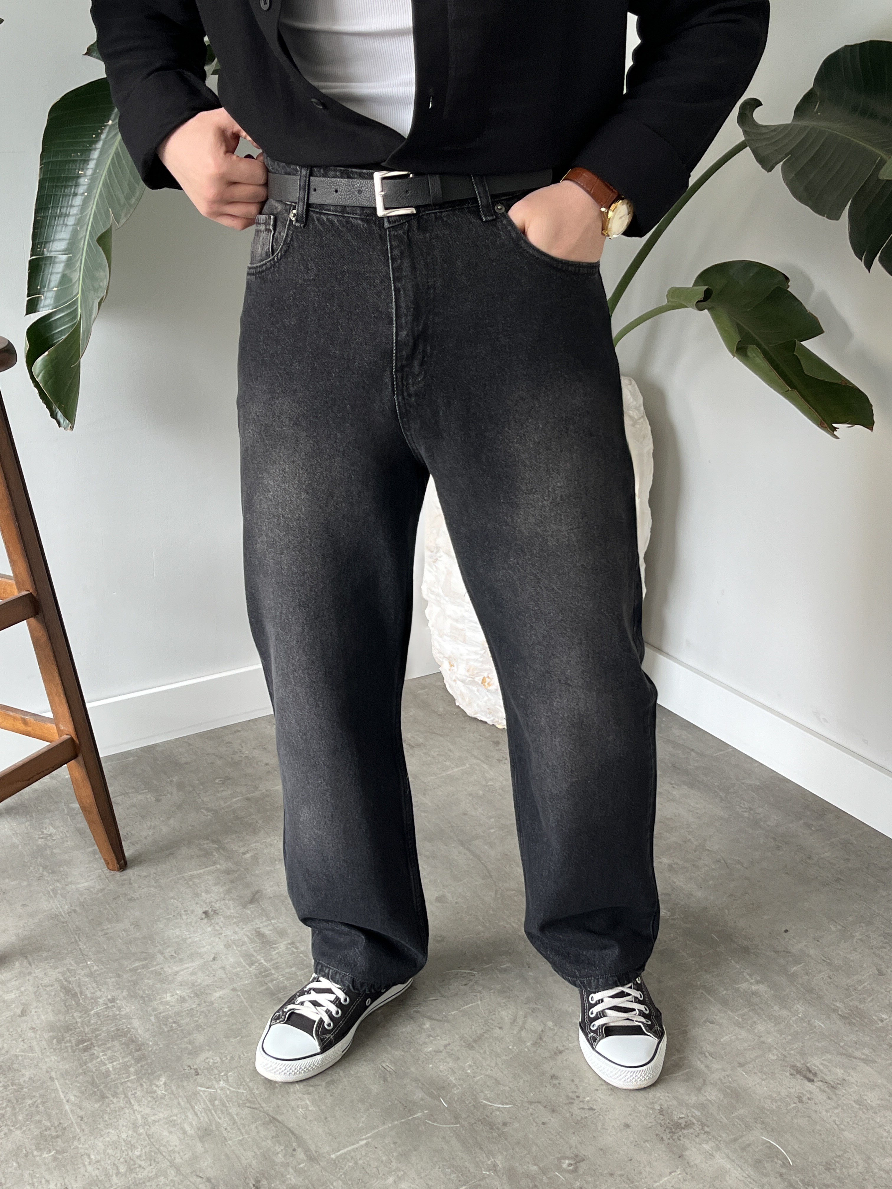 Yıkamalı Efektli Siyah Baggy Jean