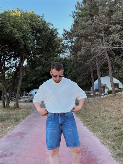 Ekru Blue Flowers Baskılı Oversize T-shirt