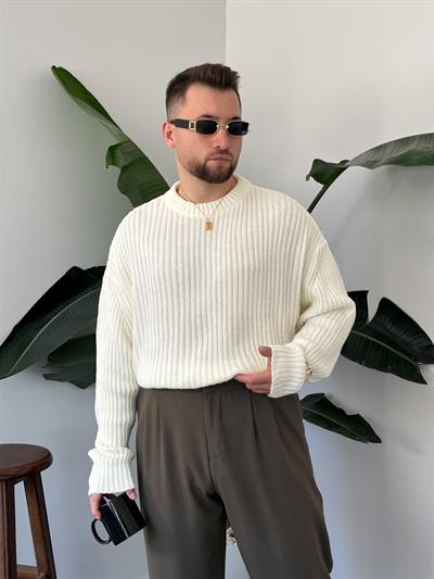 Ekru Extra Dolgulu Oversize Örgü Kazak
