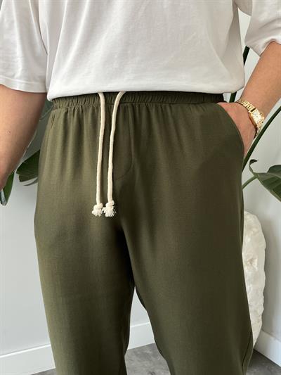 Haki Burgu Bağcık Detaylı Pamuk Keten Relax Fit Pantolon