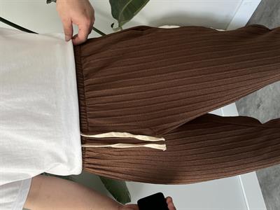 Kahverengi Çizgi Desenli Bağcık Detaylı Baggy Pantolon