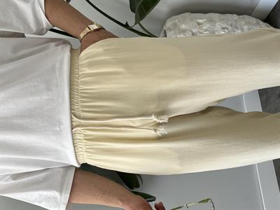 Krem Burgu Bağcık Detaylı Pamuk Keten Relax Fit Pantolon