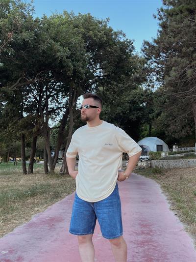 Krem Malibu Juice Baskılı Oversize T-shirt