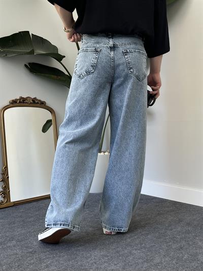 Light Blue Tint Acid-Wash Extra Baggy Jean