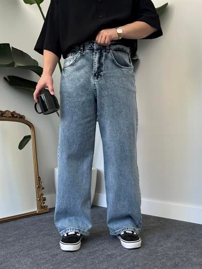 Light Blue Tint Acid-Wash Extra Baggy Jean