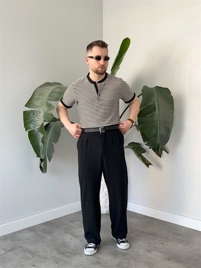 Siyah Çizgili Hakim Yaka Örme Triko T-shirt