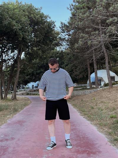 Siyah Çizgili Oversize T-shirt