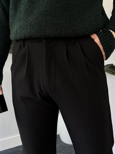 Siyah Pileli Fitilli Baggy Pantolon