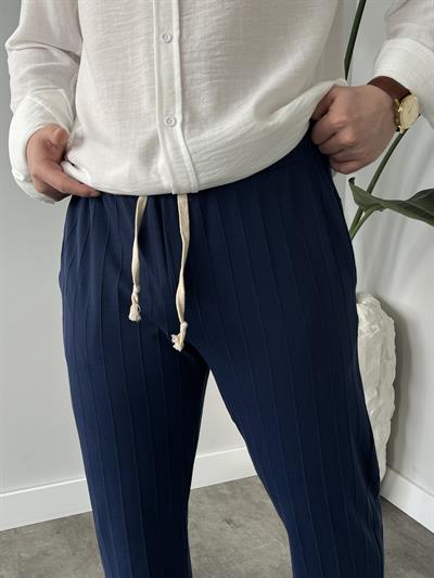 Stride Lacivert Çizgi Detaylı Baggy Pantolon