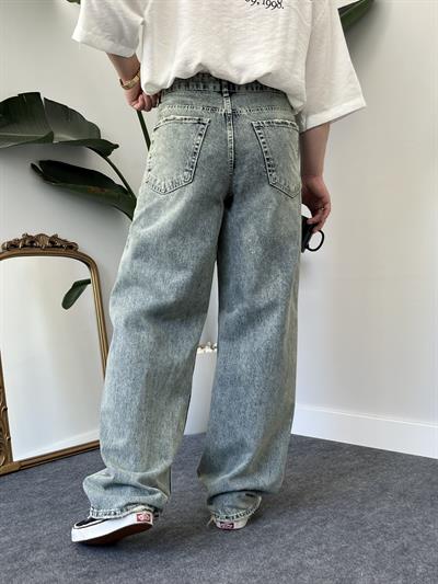 Vintage Blue Tint Acid-Wash Extra Baggy Jean